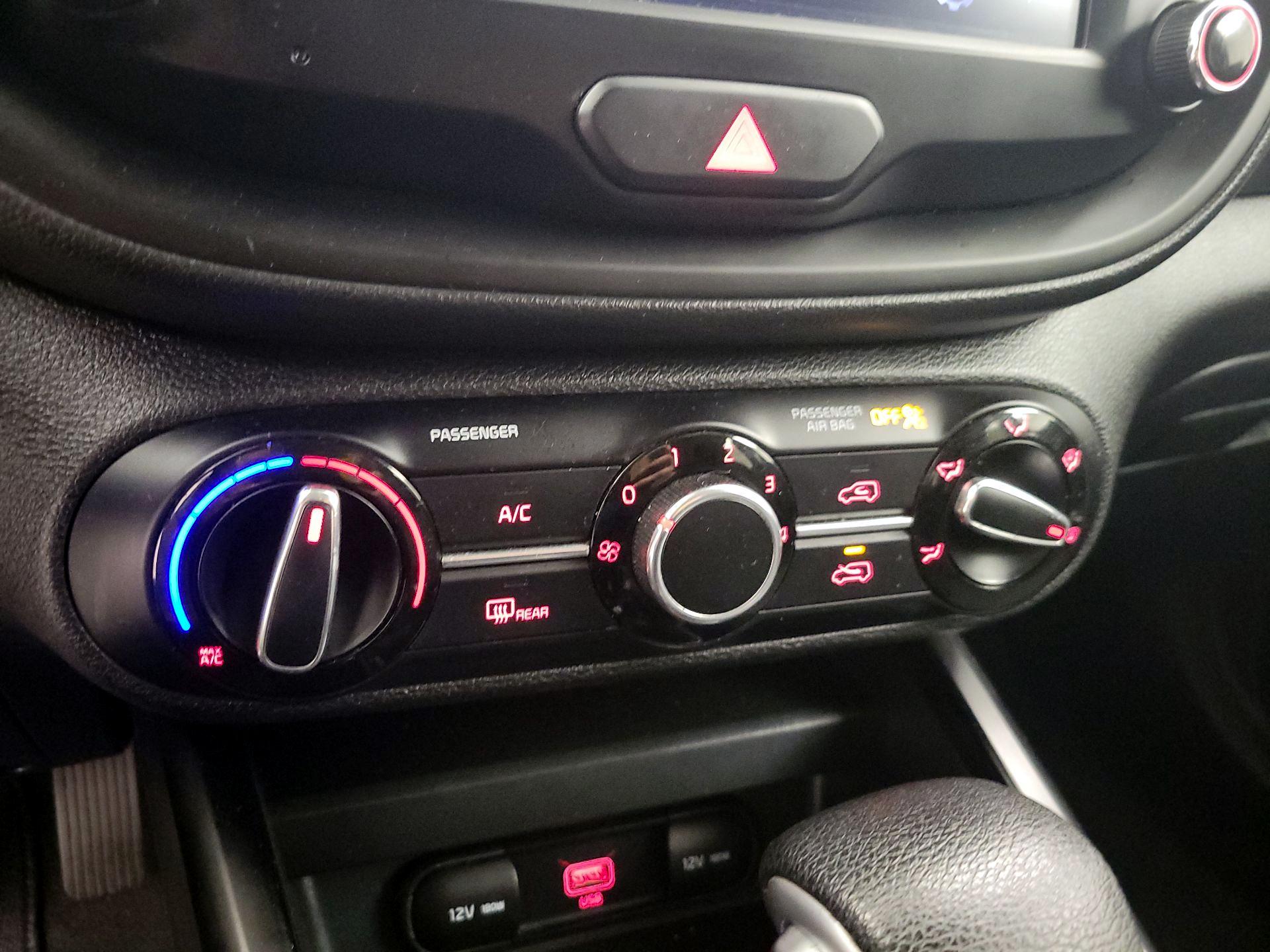 Thumbnail: 2022 Kia Soul - 16