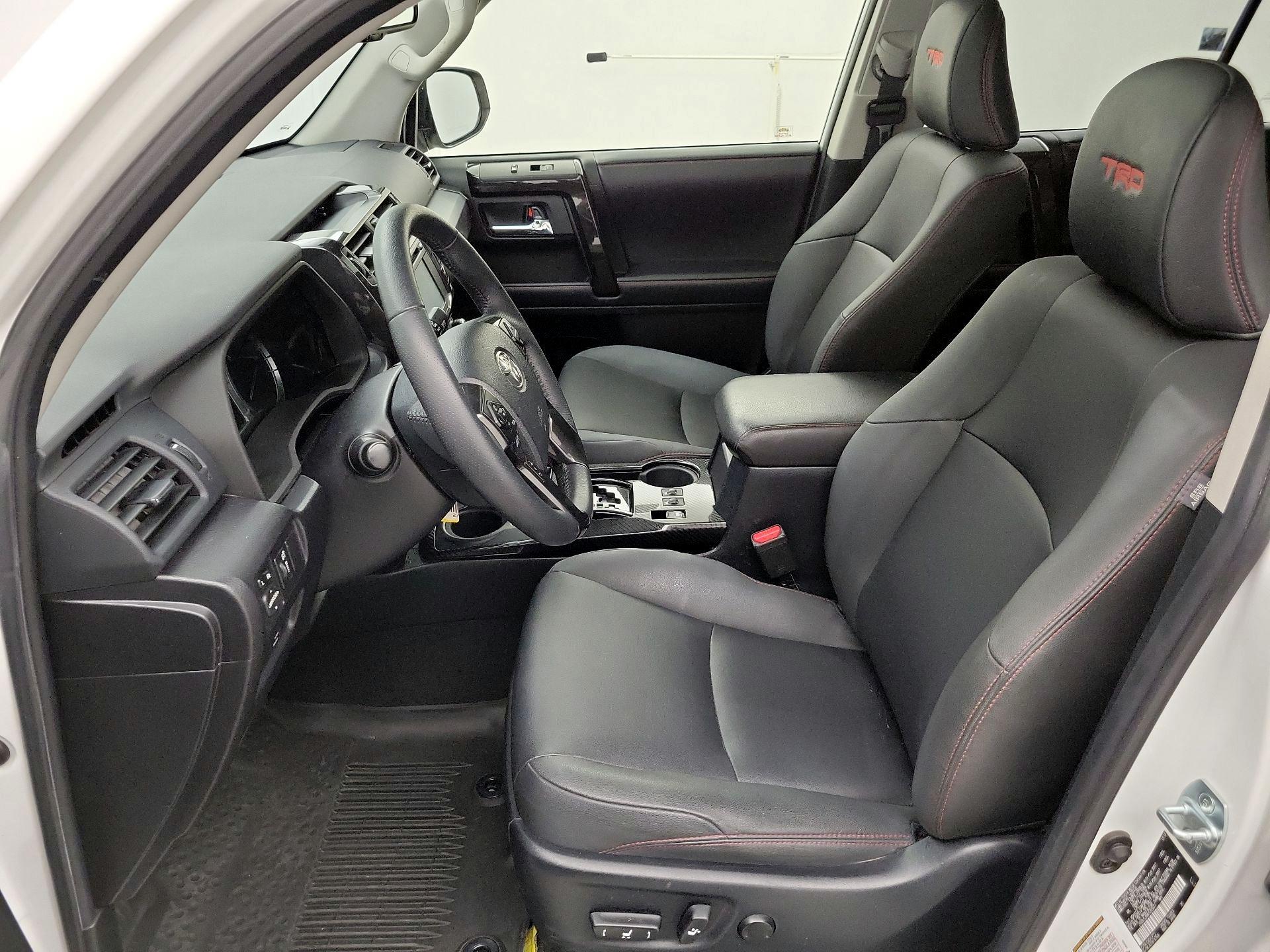 Thumbnail: 2019 Toyota 4Runner - 11