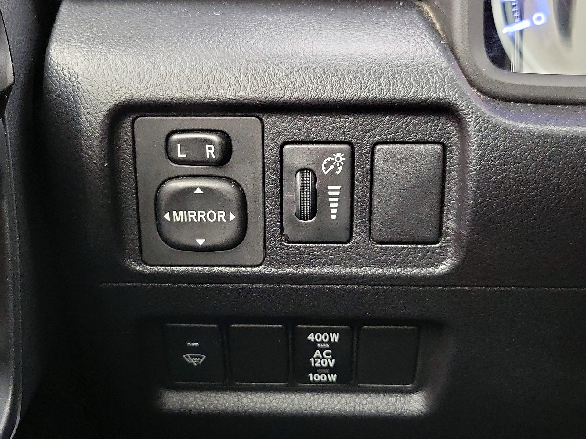 Thumbnail: 2019 Toyota 4Runner - 13