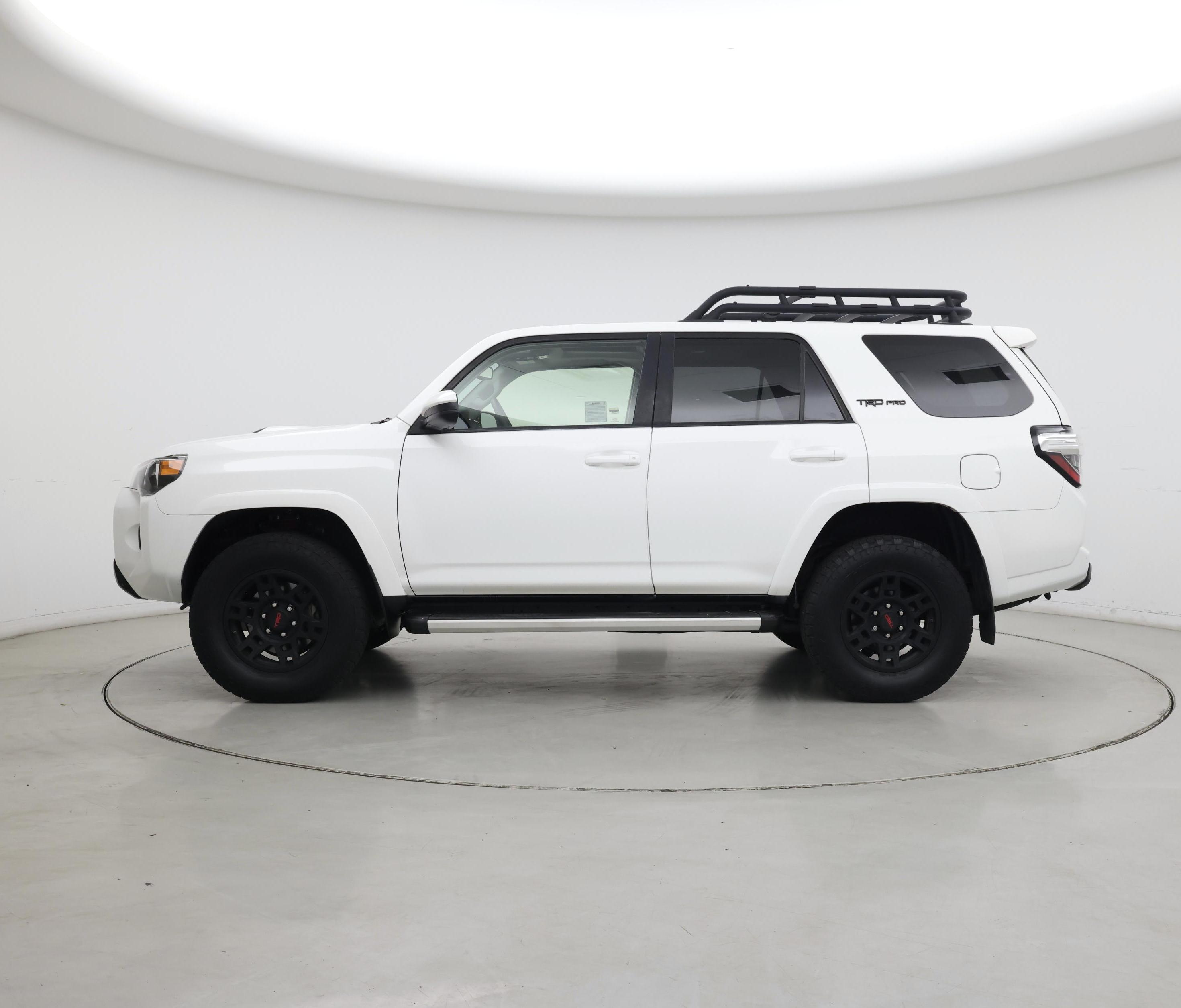 Thumbnail: 2019 Toyota 4Runner - 3