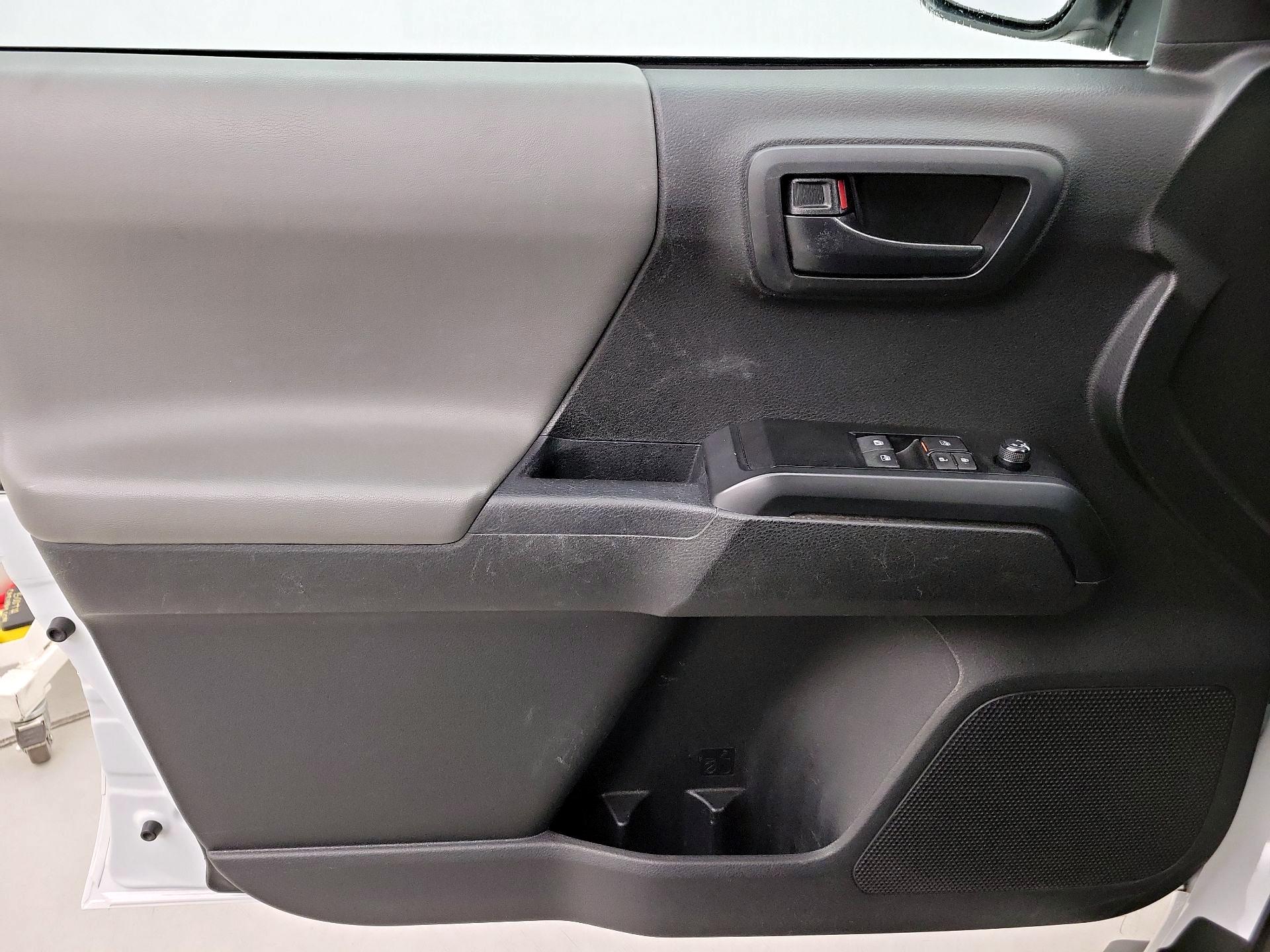 Thumbnail: 2023 Toyota Tacoma - 12