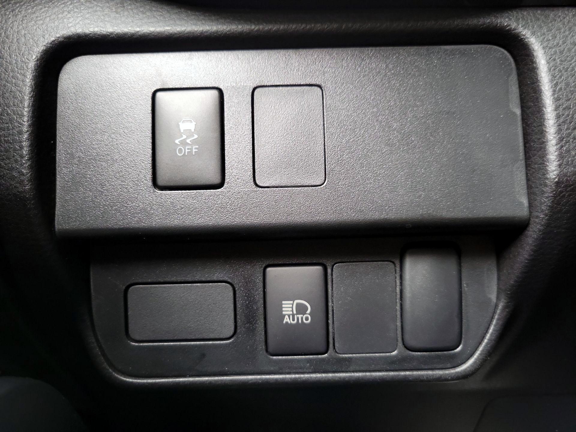 Thumbnail: 2023 Toyota Tacoma - 13