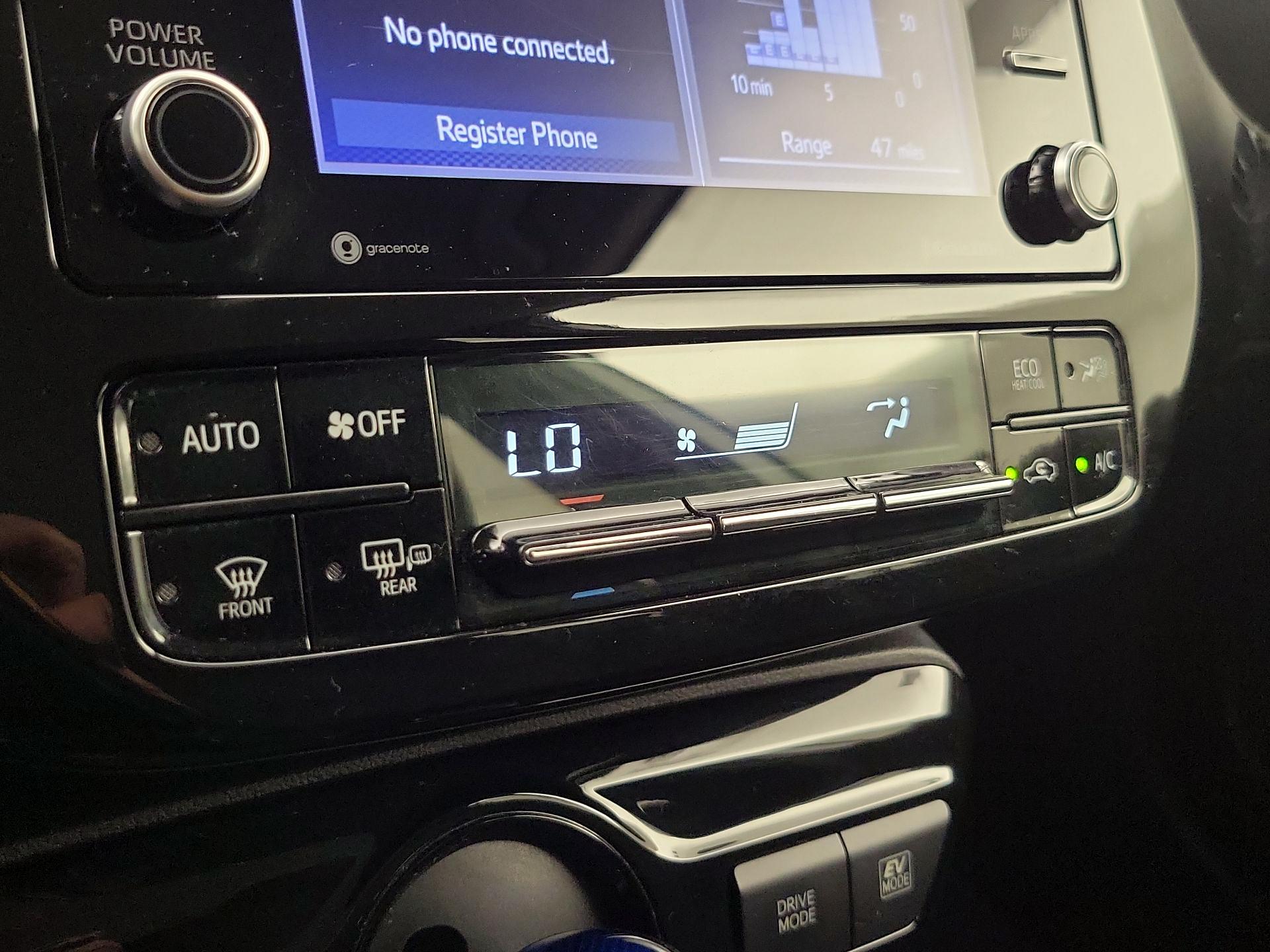 Thumbnail: 2021 Toyota Prius - 16