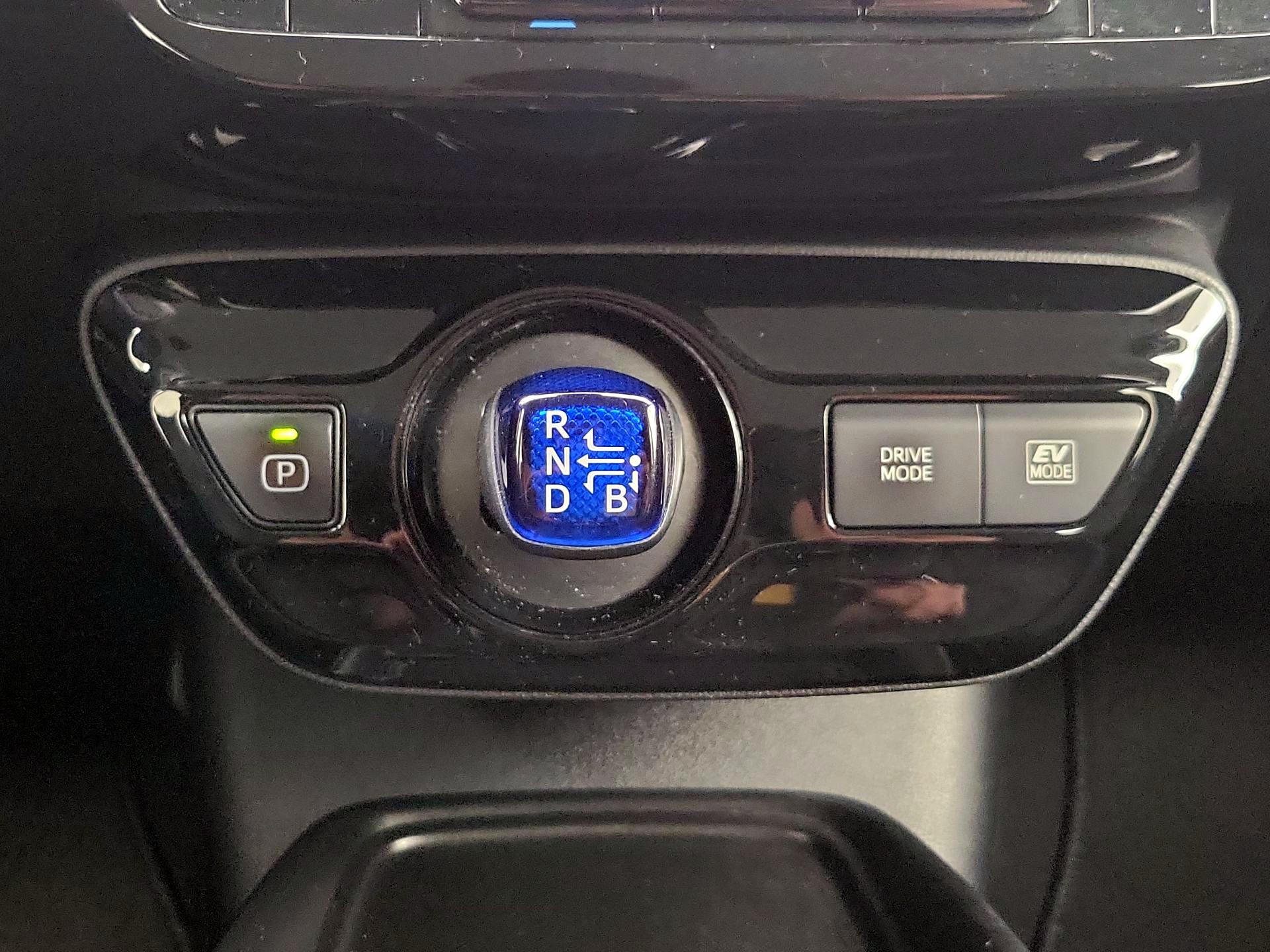 Thumbnail: 2021 Toyota Prius - 17