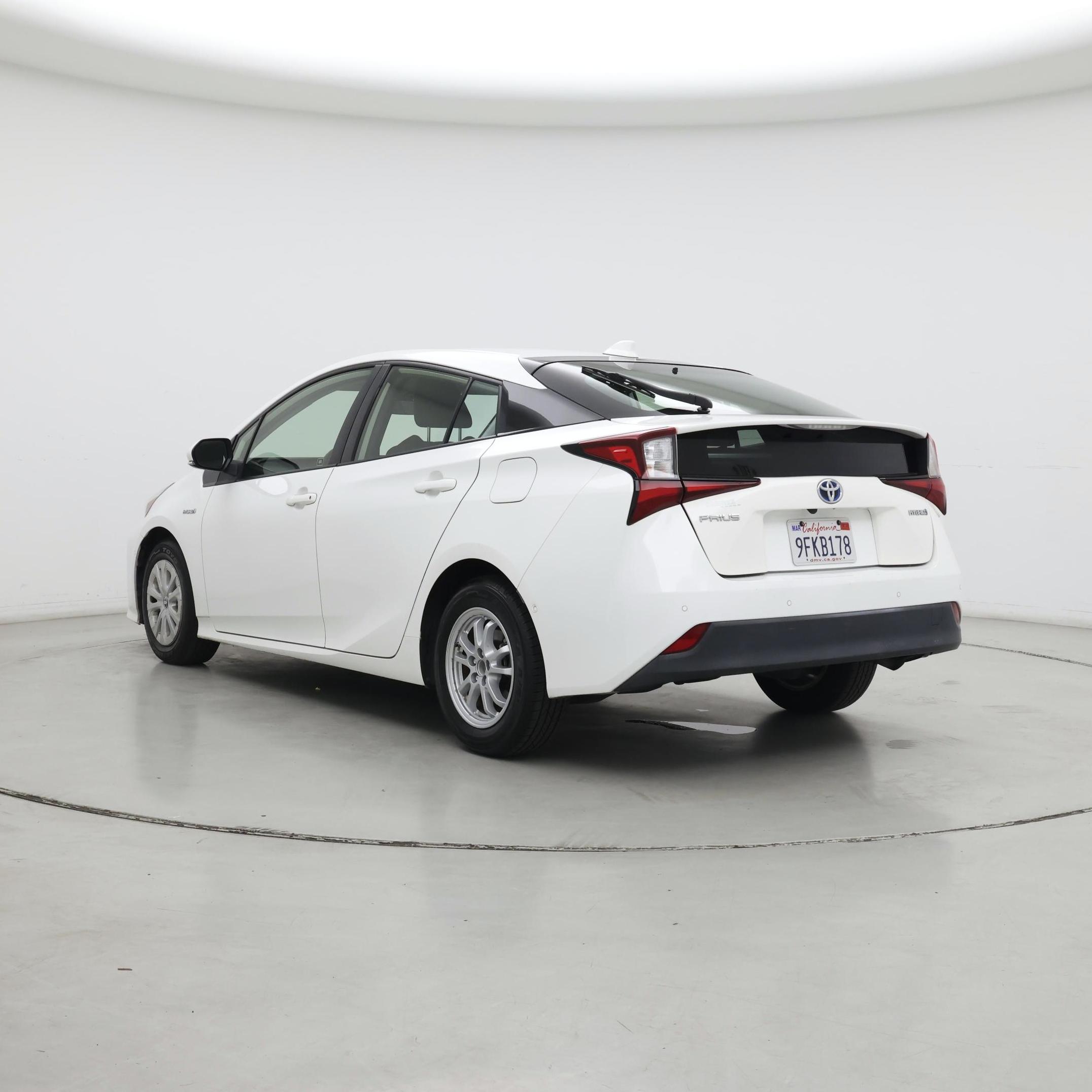 Thumbnail: 2021 Toyota Prius - 2