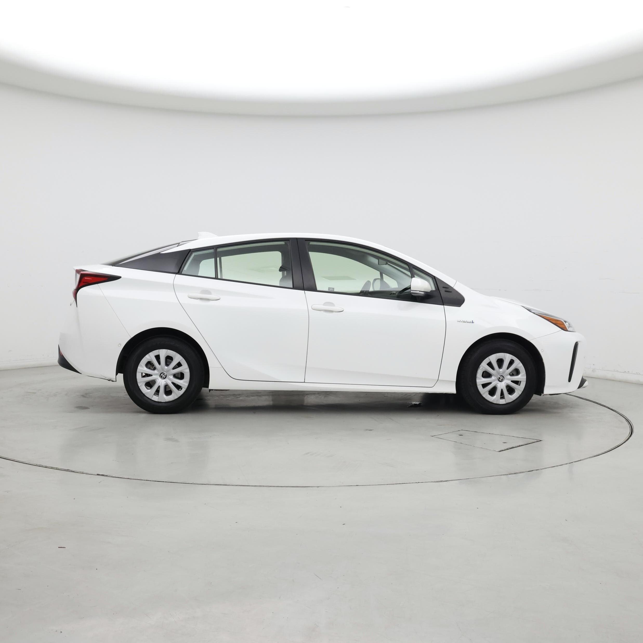 Thumbnail: 2021 Toyota Prius - 7