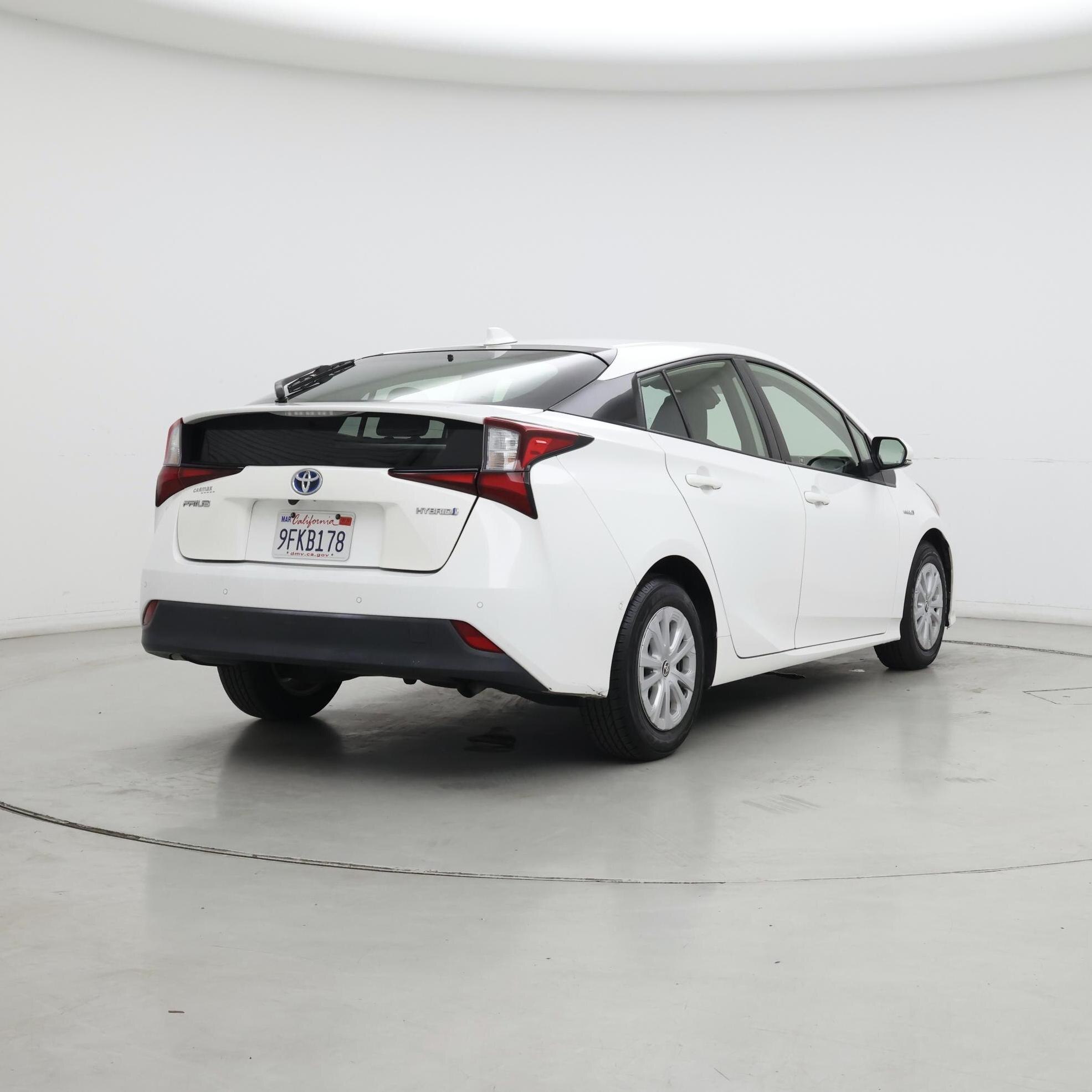 Thumbnail: 2021 Toyota Prius - 8