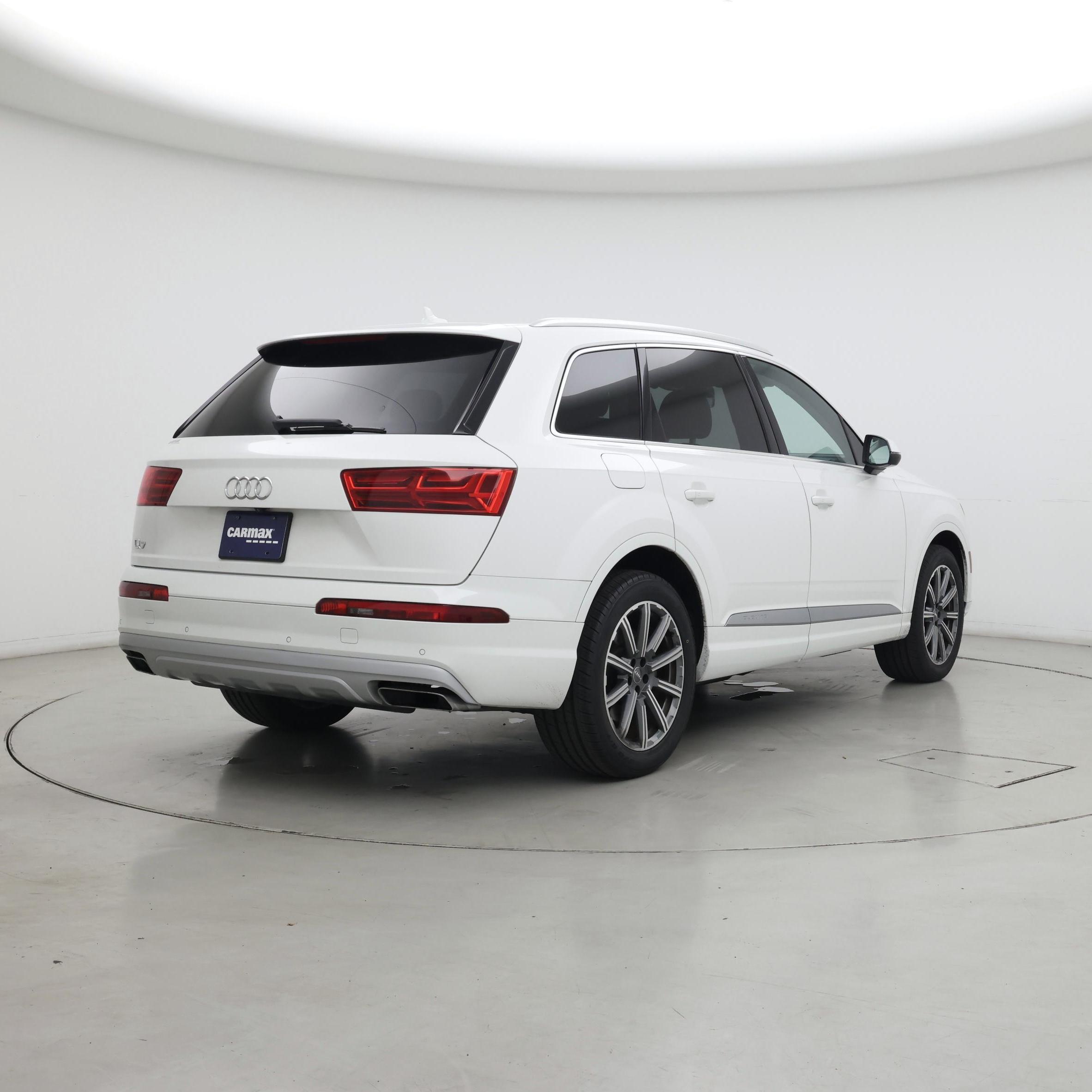 Thumbnail: 2019 Audi Q7 - 8