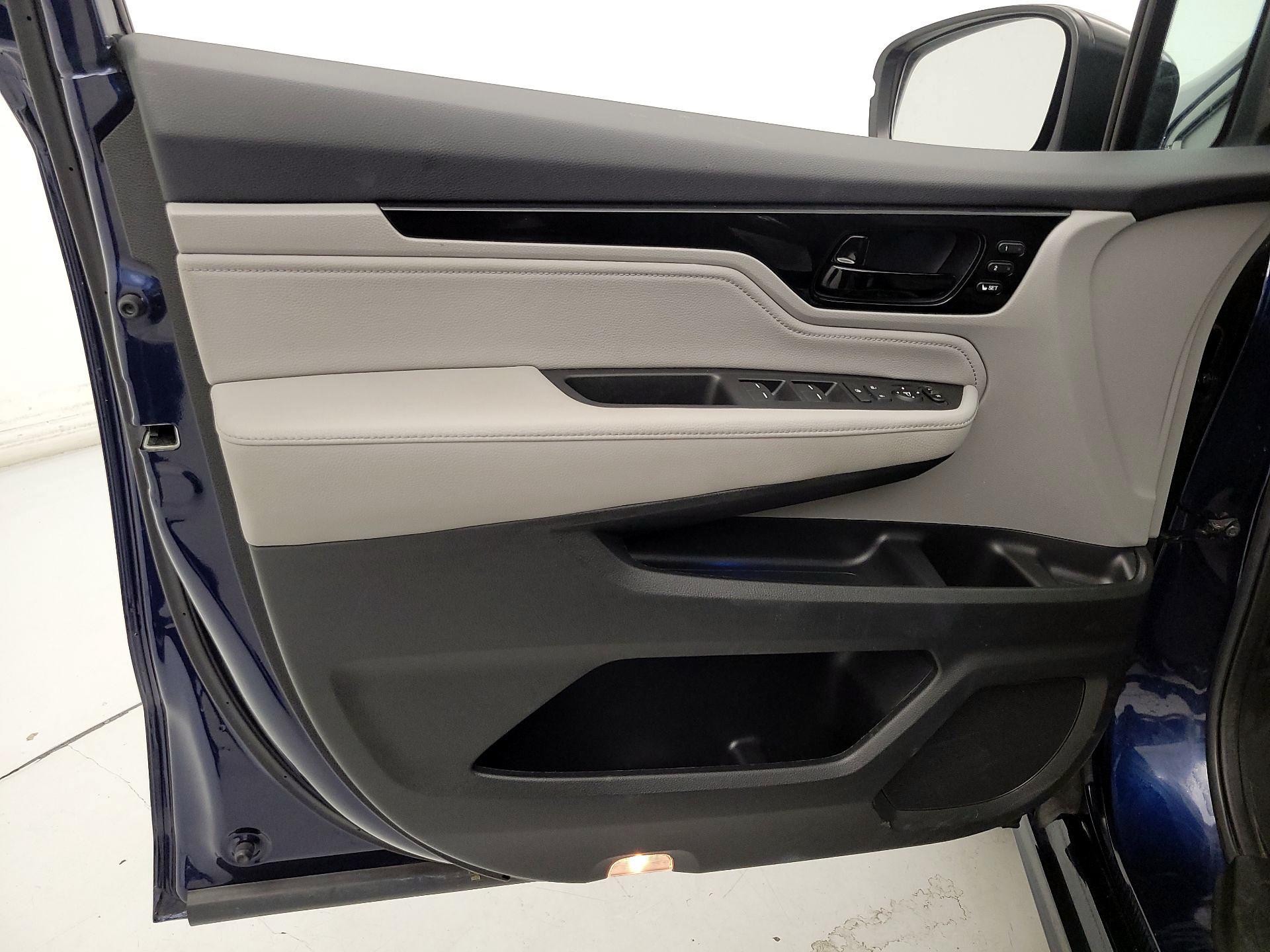 Thumbnail: 2022 Honda Odyssey - 12