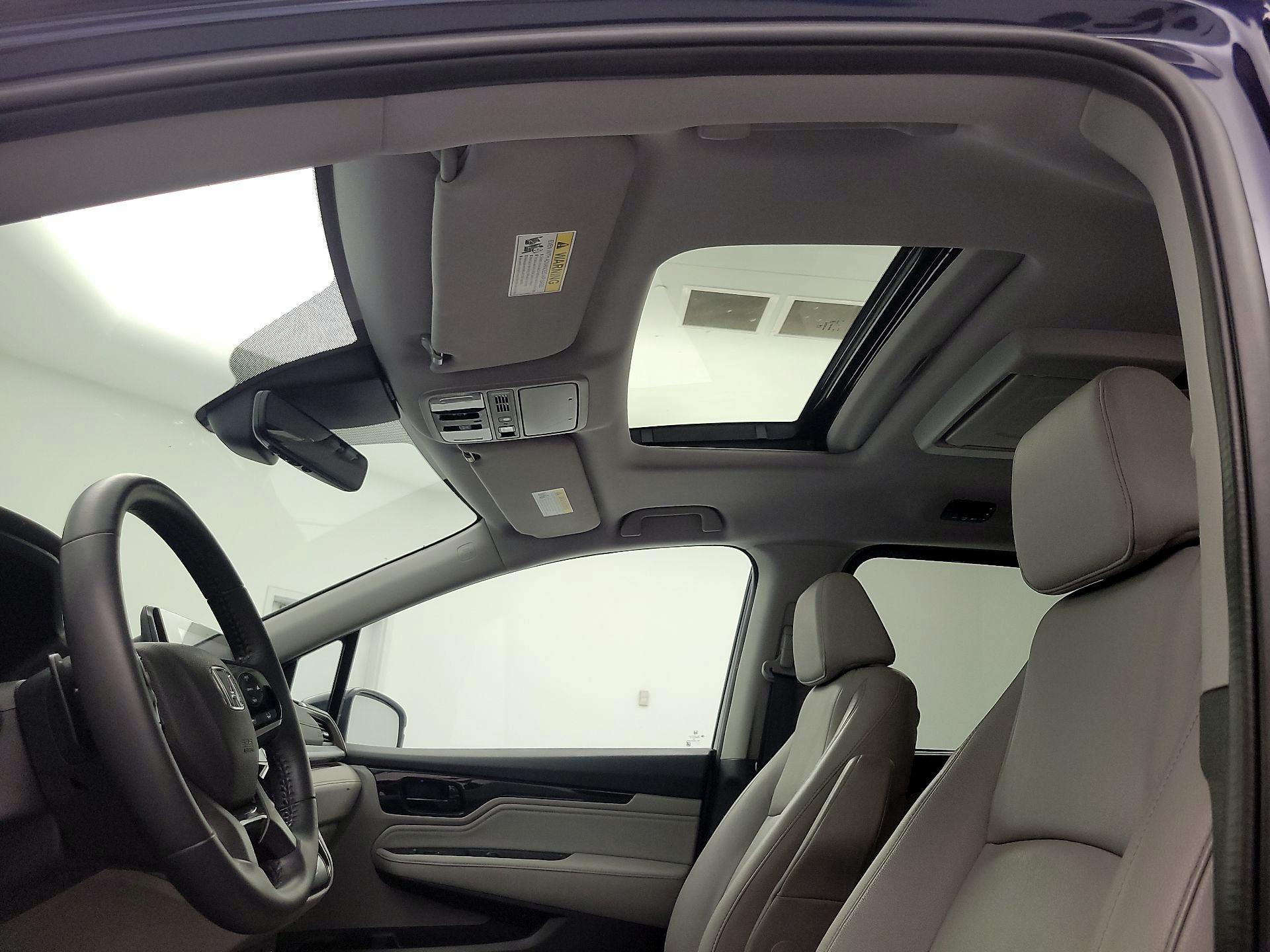 Thumbnail: 2022 Honda Odyssey - 20