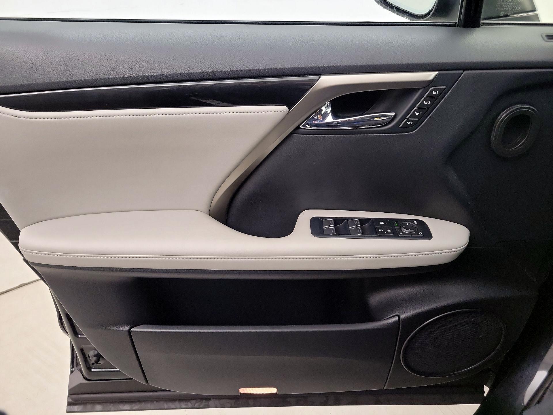 Thumbnail: 2018 Lexus RX - 12