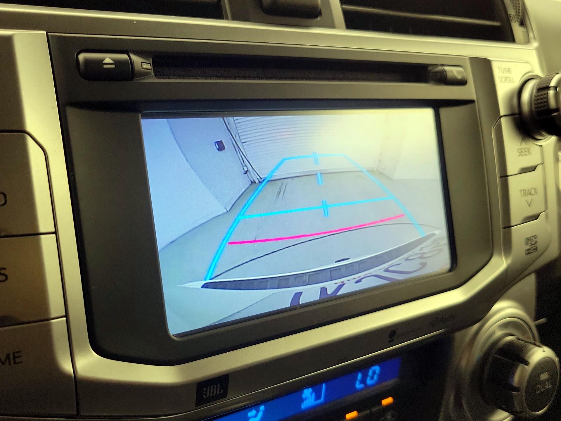 Thumbnail: 2015 Toyota 4Runner - 14