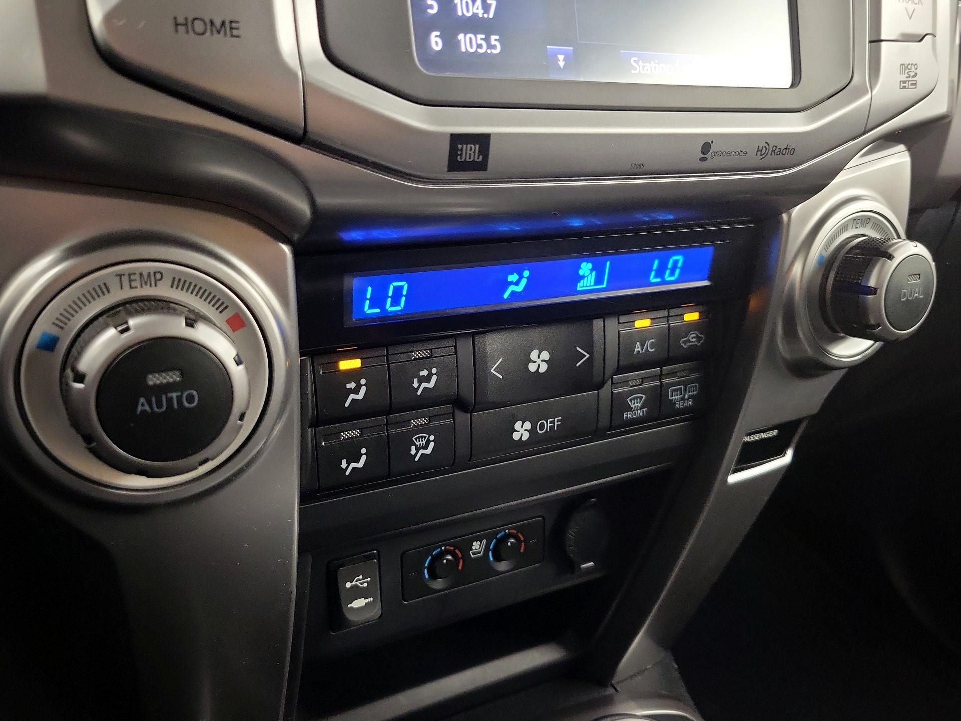 Thumbnail: 2015 Toyota 4Runner - 16