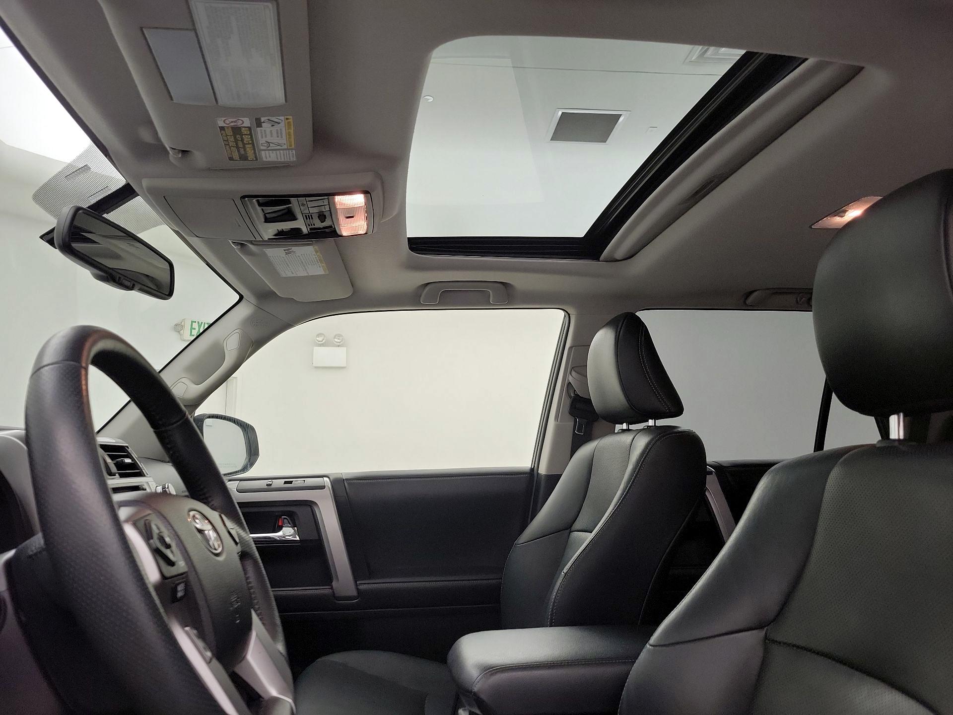 Thumbnail: 2015 Toyota 4Runner - 19