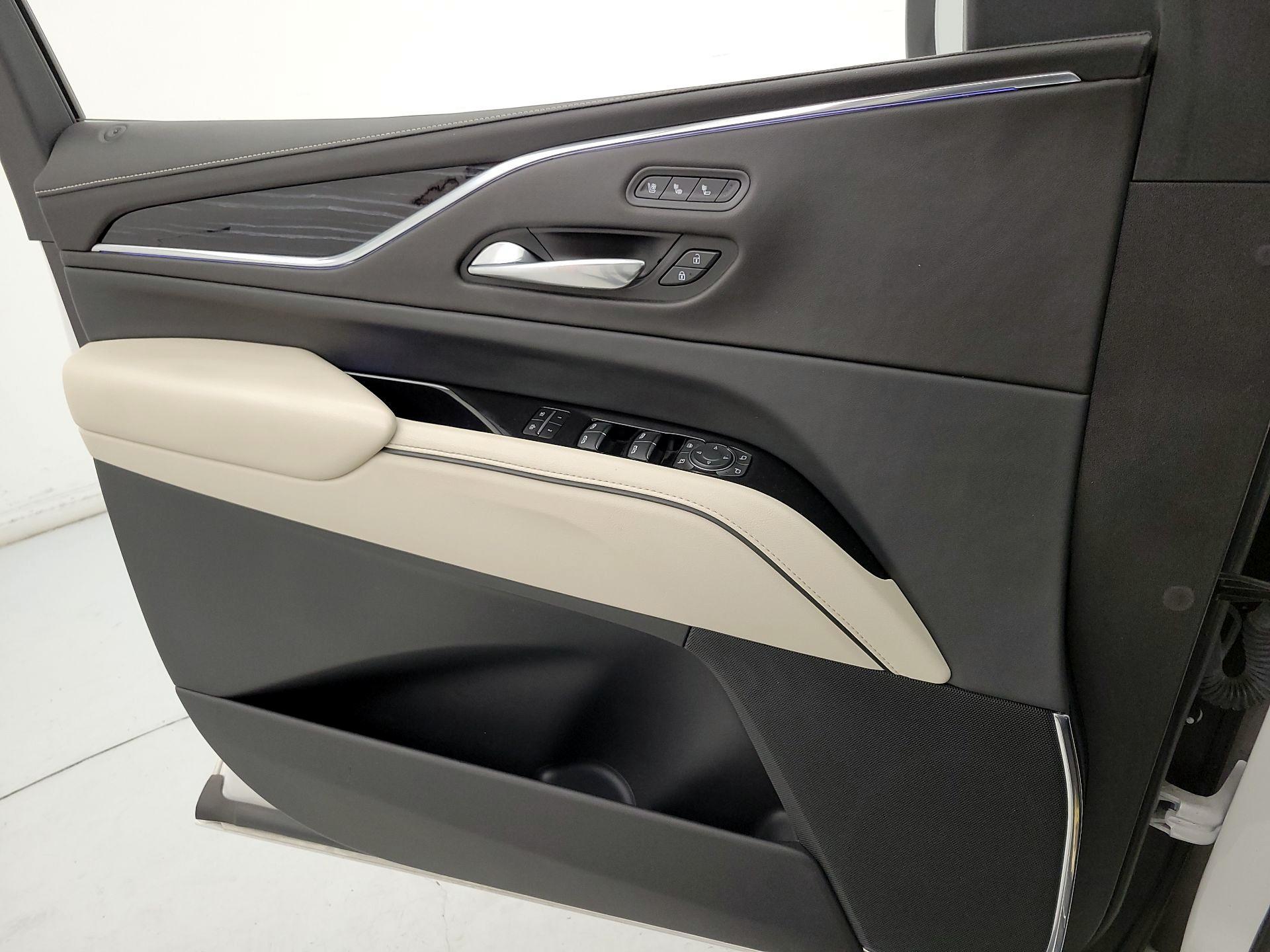 Thumbnail: 2021 Cadillac Escalade - 12