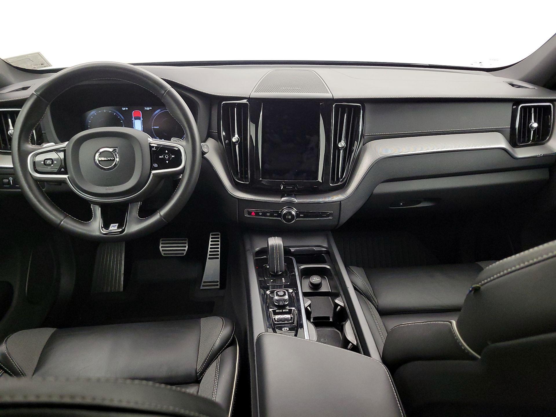 Thumbnail: 2020 Volvo XC60 - 9