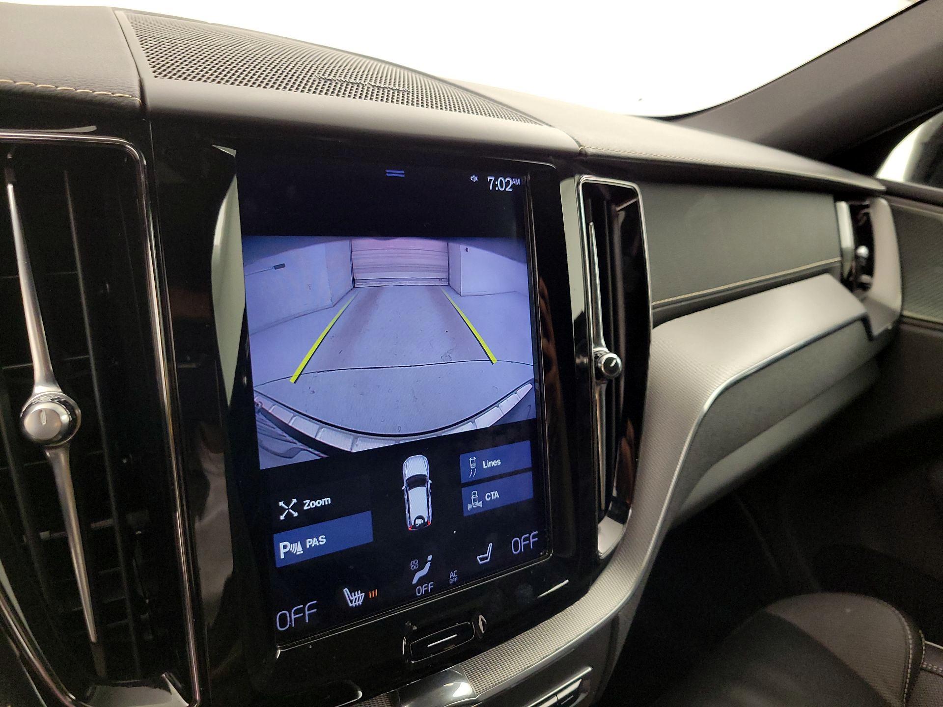 Thumbnail: 2020 Volvo XC60 - 14