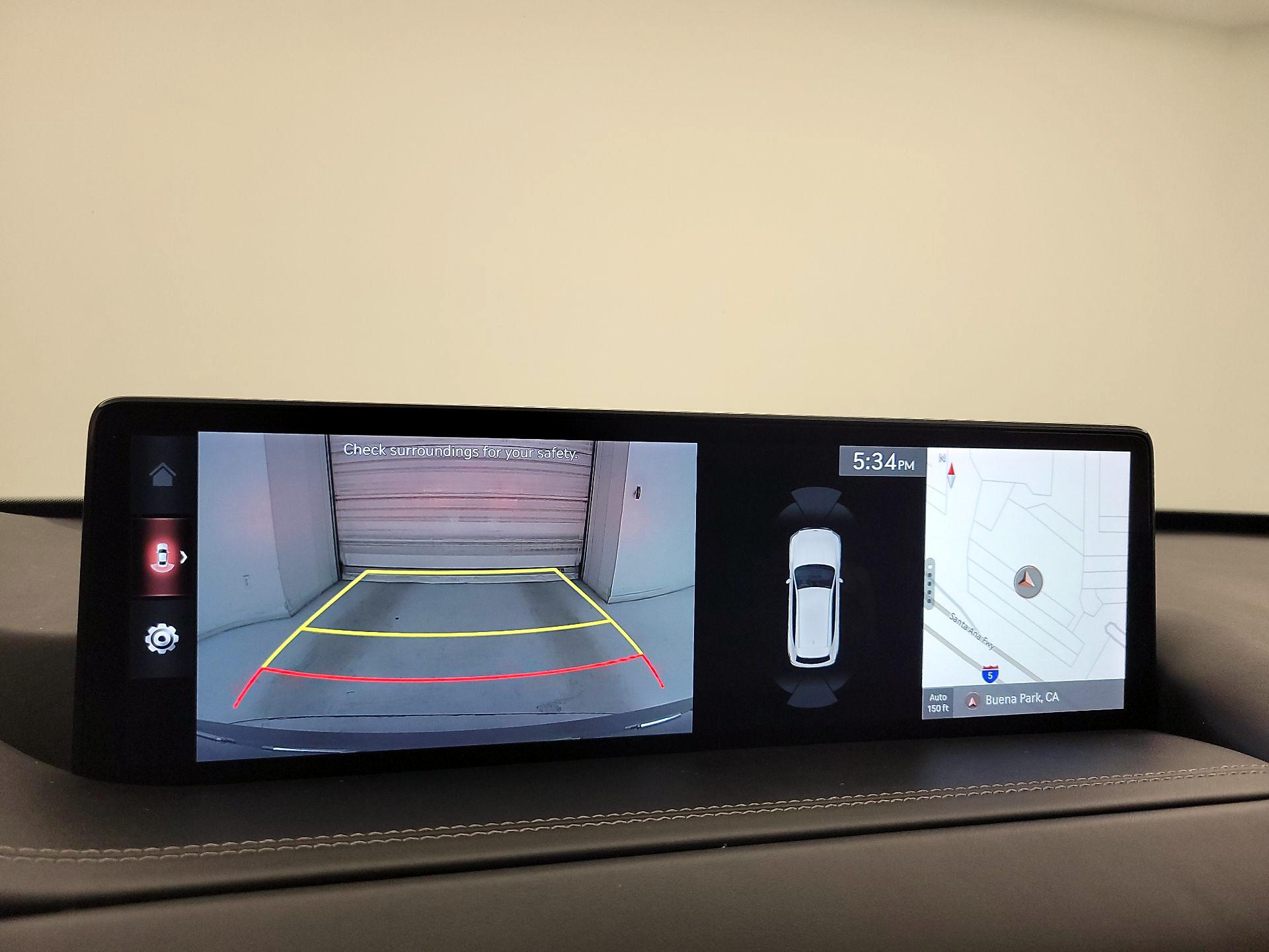 Thumbnail: 2021 Genesis GV80 - 15