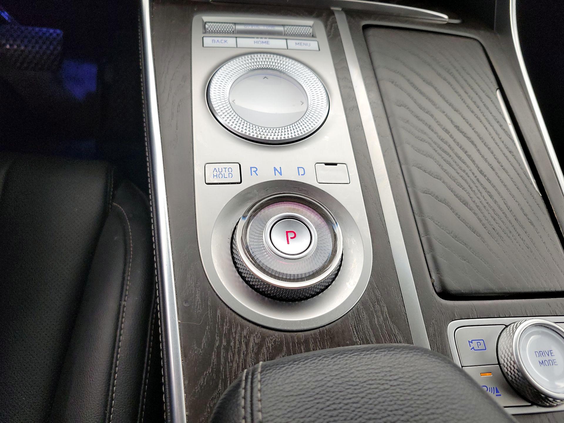 Thumbnail: 2021 Genesis GV80 - 18