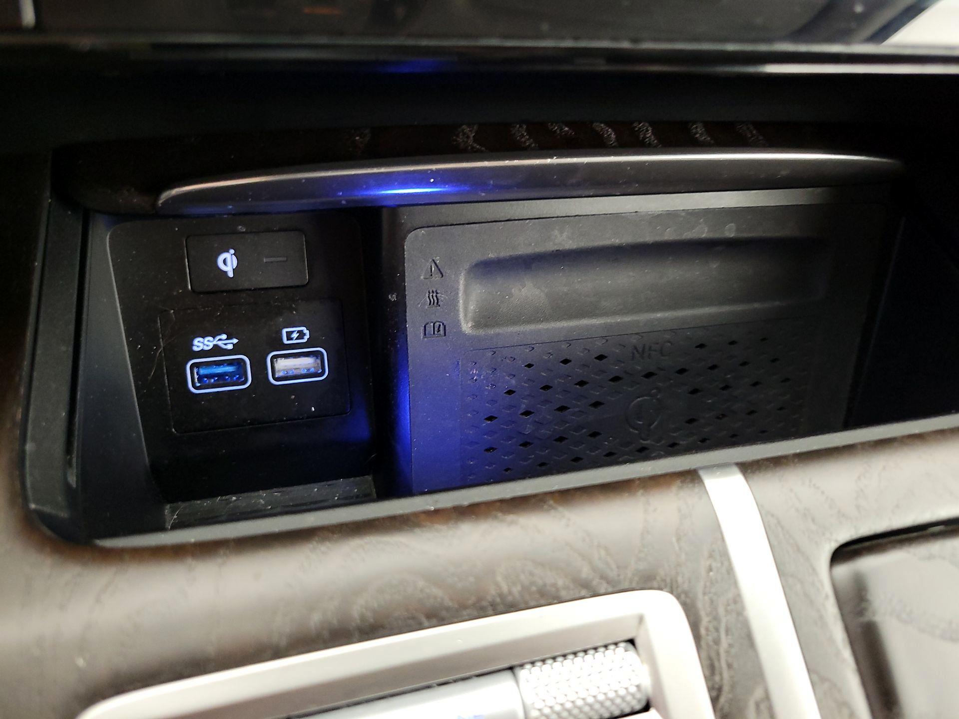 Thumbnail: 2021 Genesis GV80 - 19