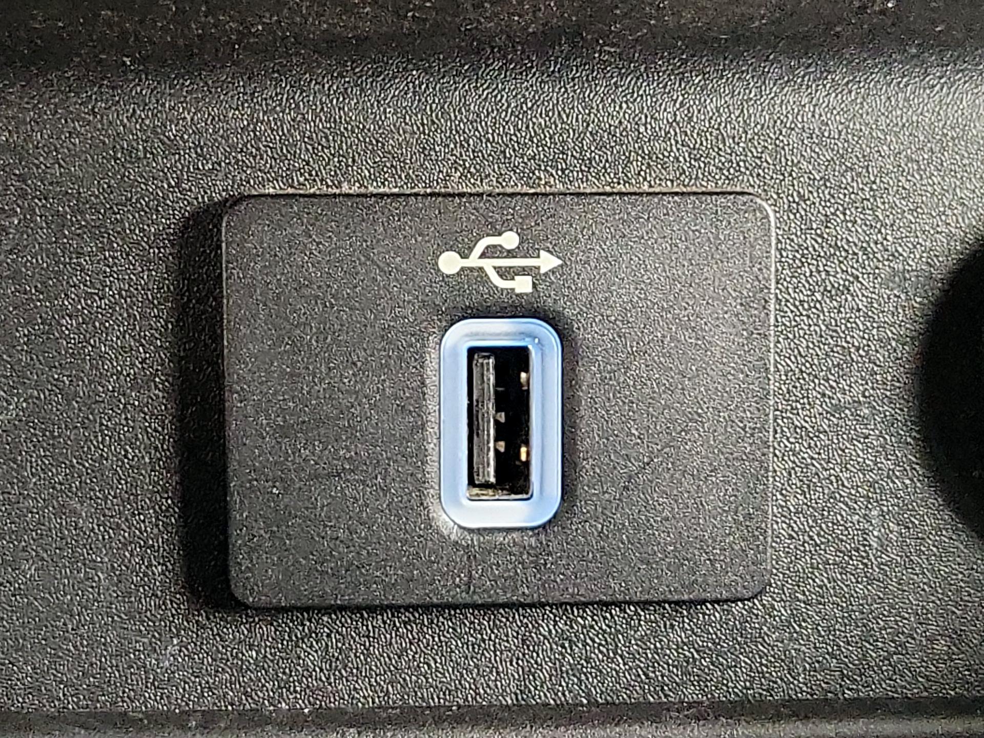 Thumbnail: 2018 Ford Fusion - 18