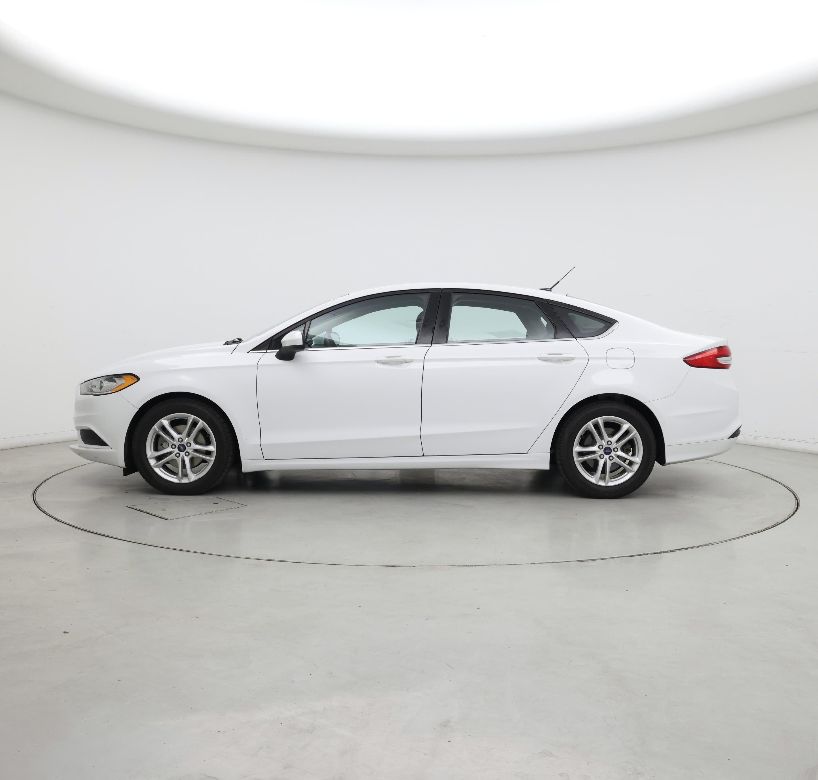 Thumbnail: 2018 Ford Fusion - 3