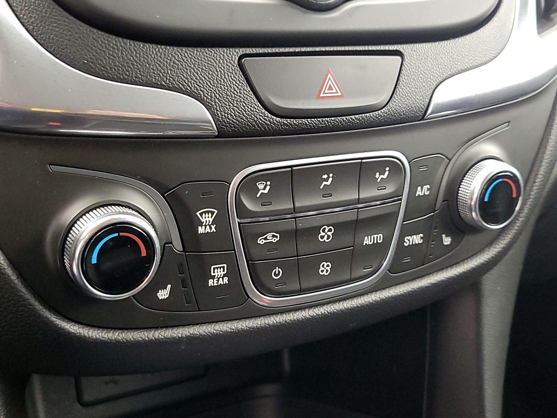 Thumbnail: 2020 Chevrolet Equinox - 16