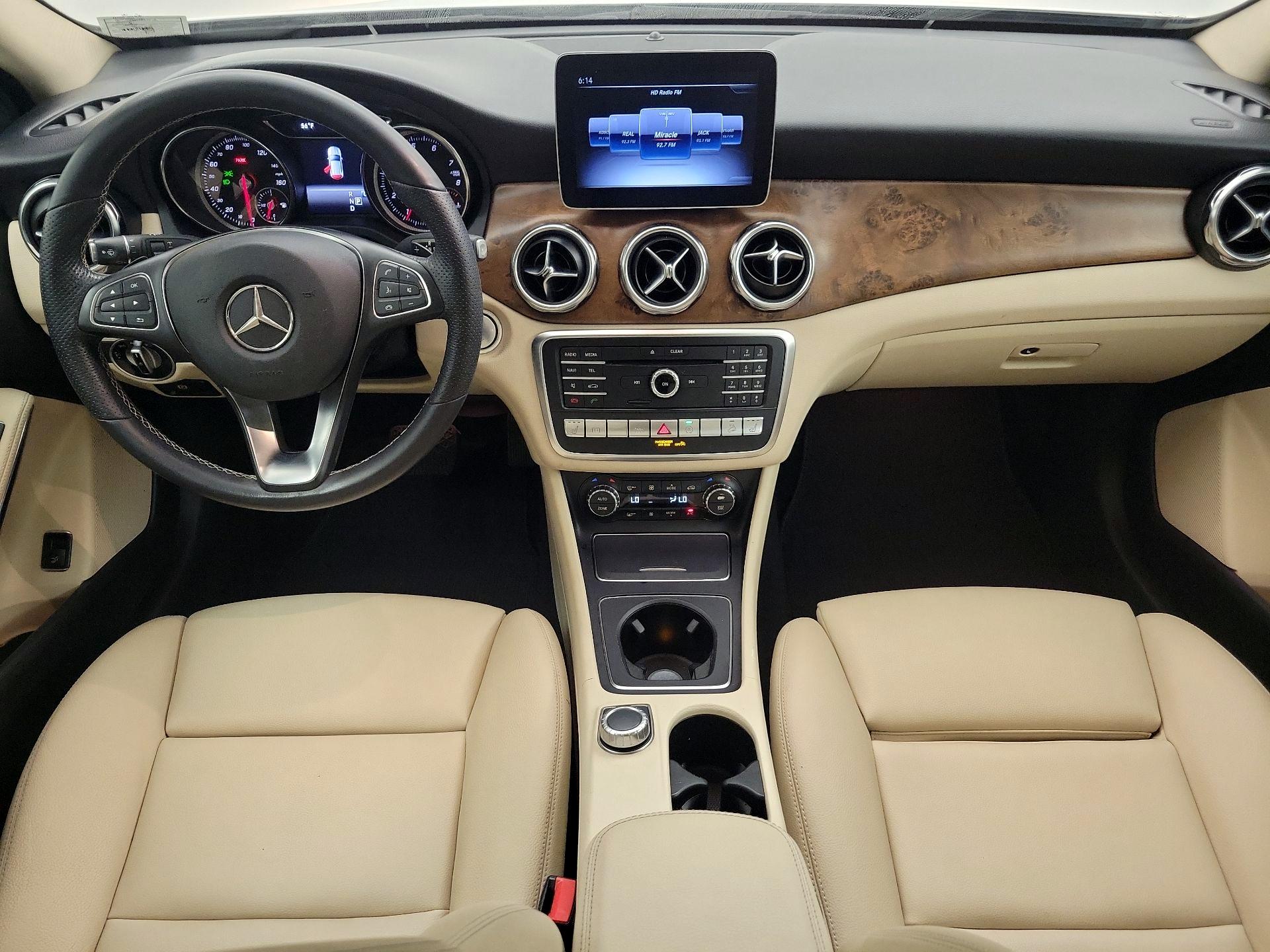 Thumbnail: 2019 Mercedes-Benz GLA - 9