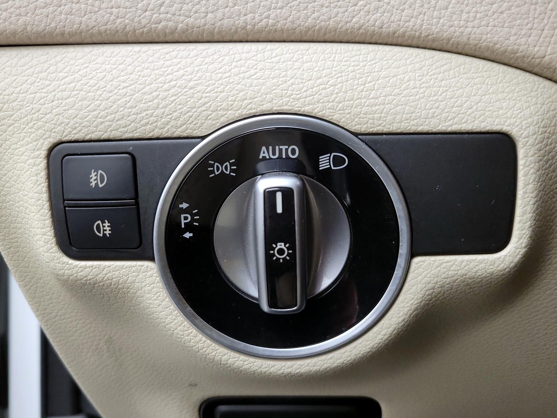 Thumbnail: 2019 Mercedes-Benz GLA - 13