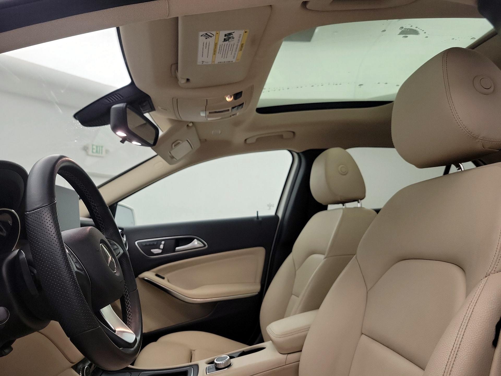 Thumbnail: 2019 Mercedes-Benz GLA - 20