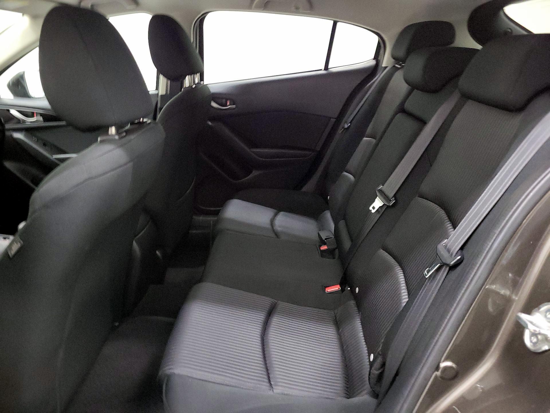 Thumbnail: 2015 Mazda Mazda3 - 20