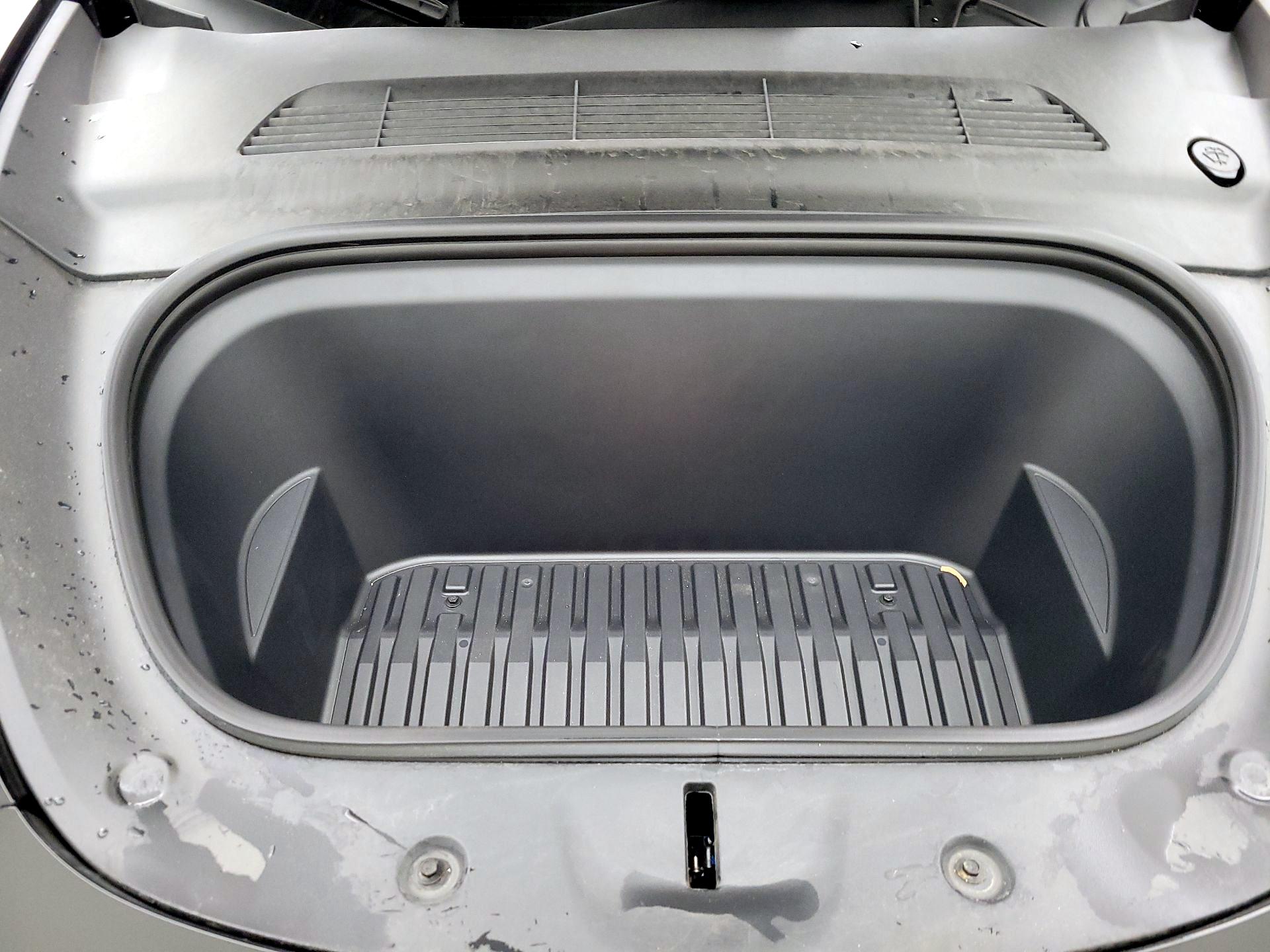 Thumbnail: 2022 Tesla Model Y - 20