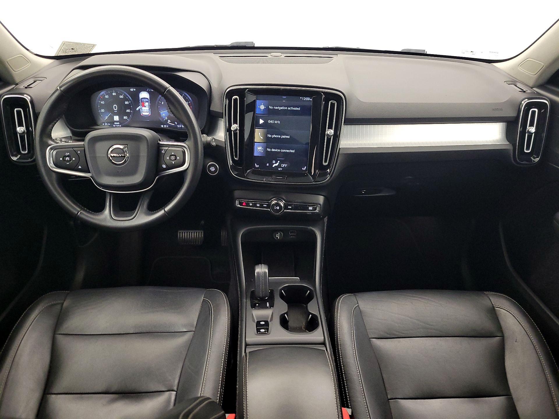 Thumbnail: 2020 Volvo XC40 - 9