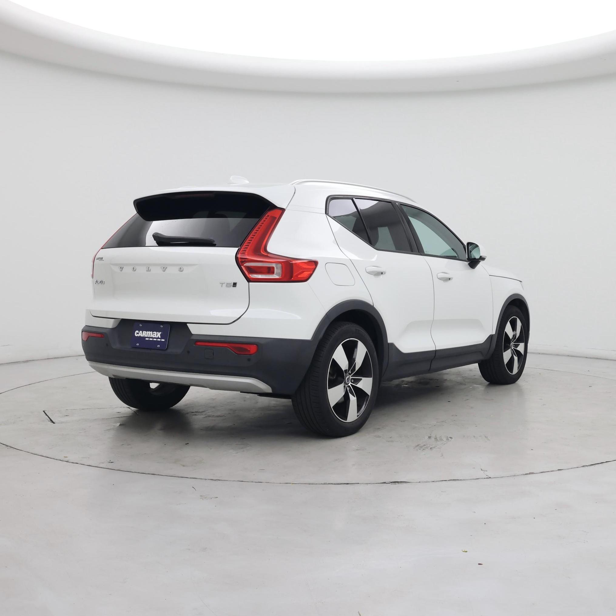 Thumbnail: 2020 Volvo XC40 - 8