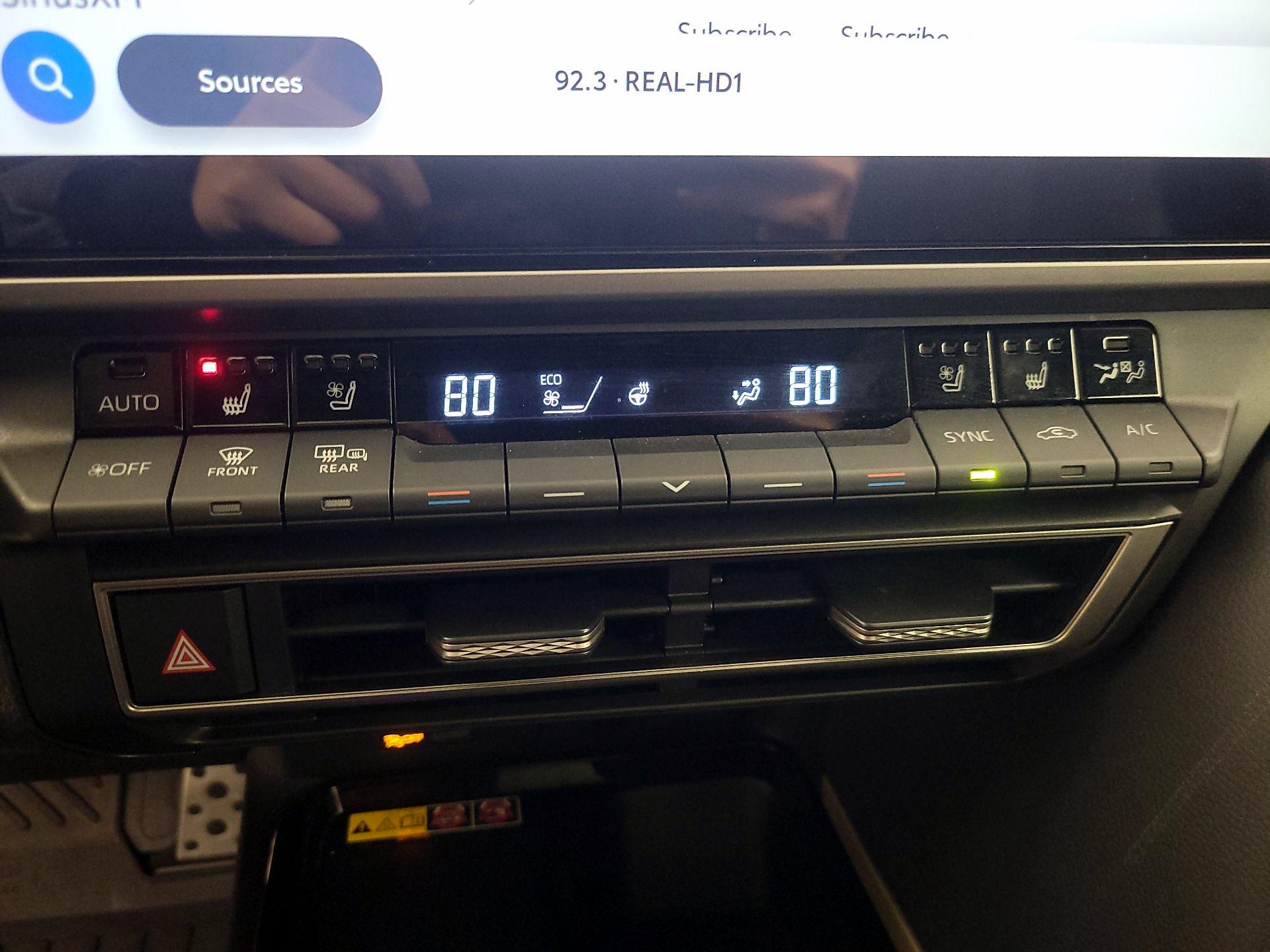 Thumbnail: 2025 Toyota Camry - 16