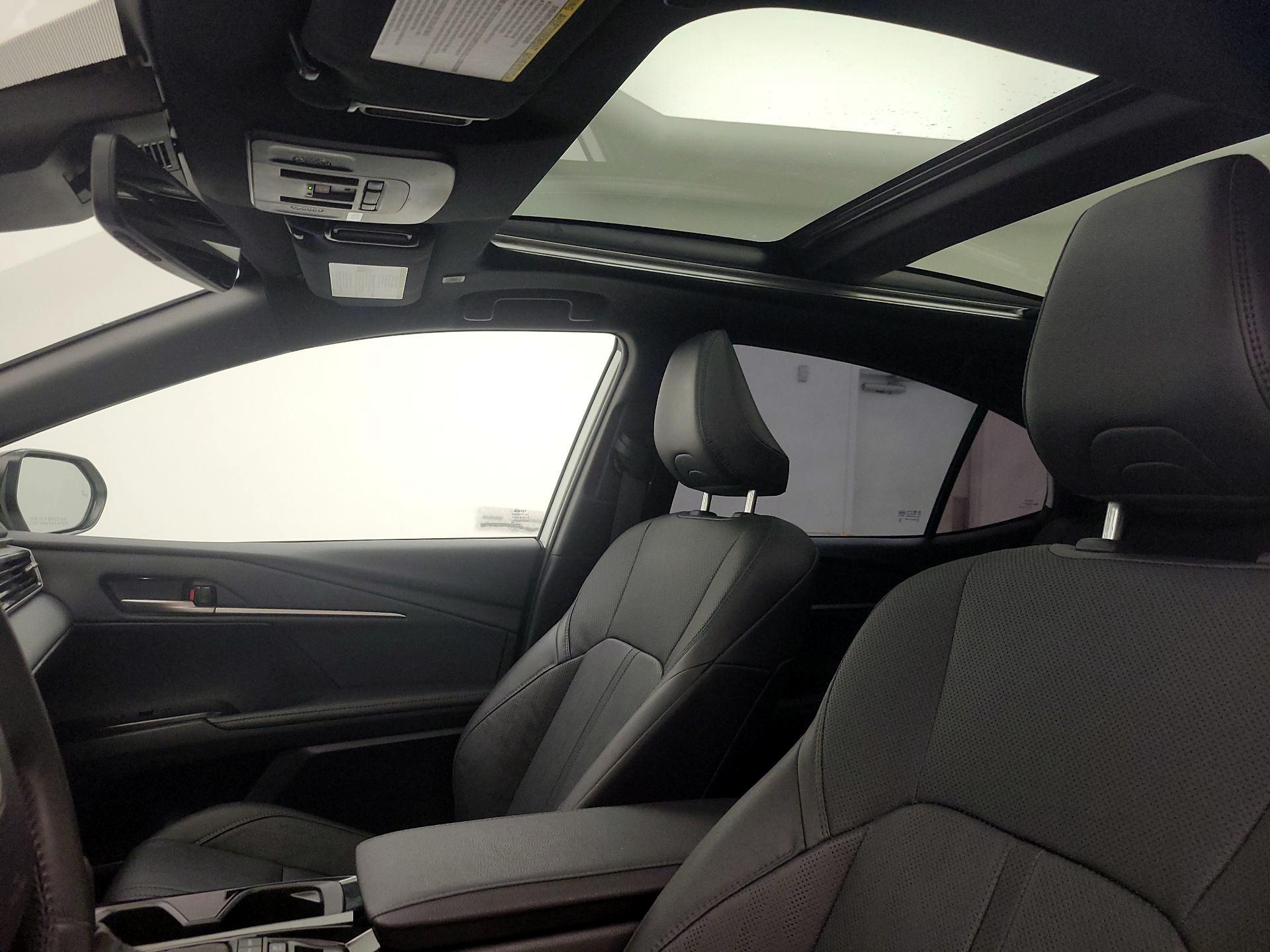 Thumbnail: 2025 Toyota Camry - 19