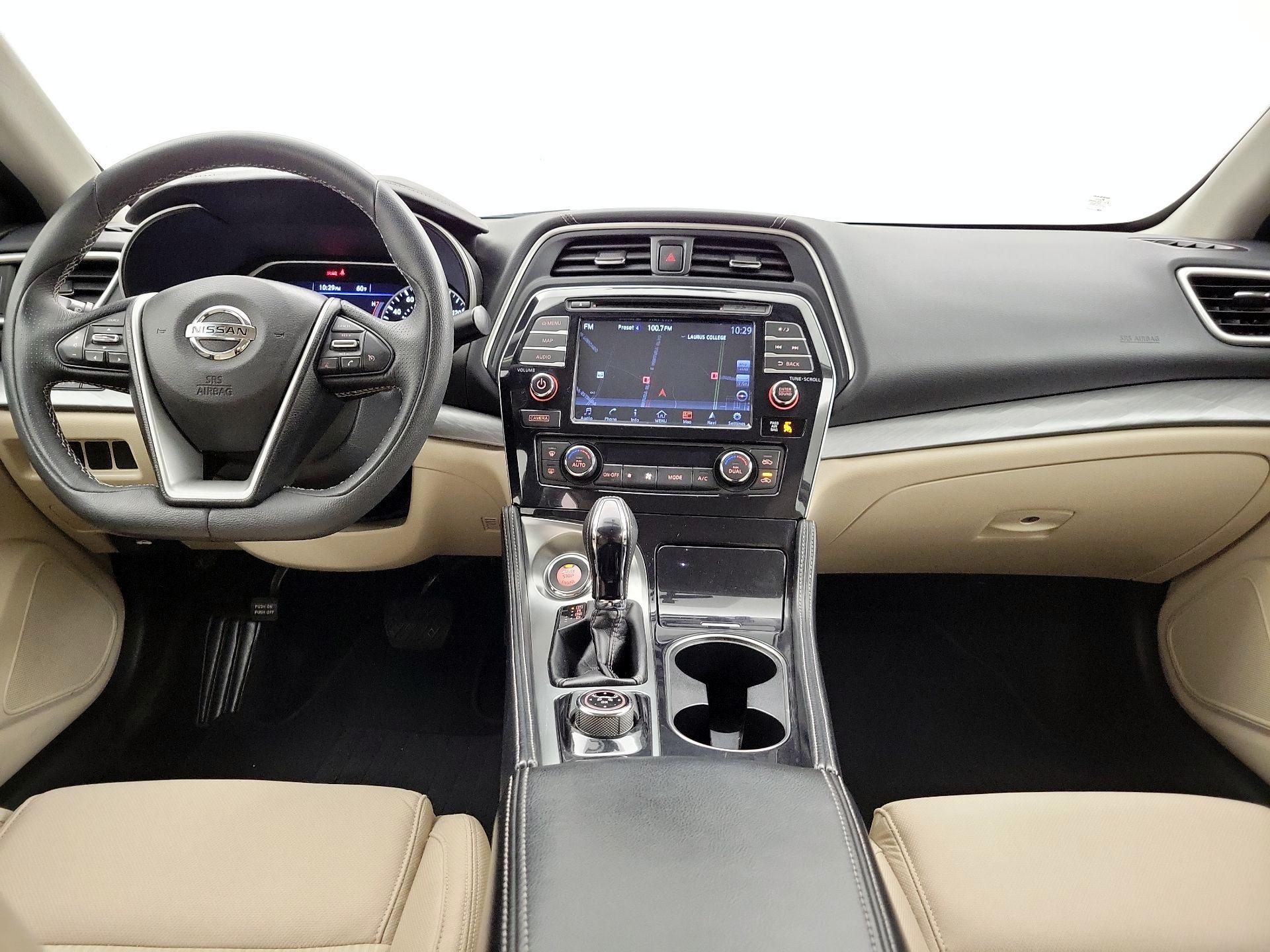 Thumbnail: 2017 Nissan Maxima - 9