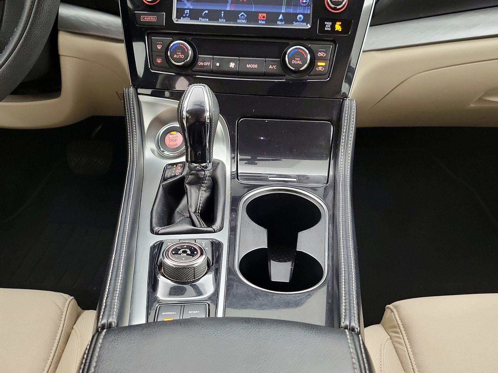 Thumbnail: 2017 Nissan Maxima - 18