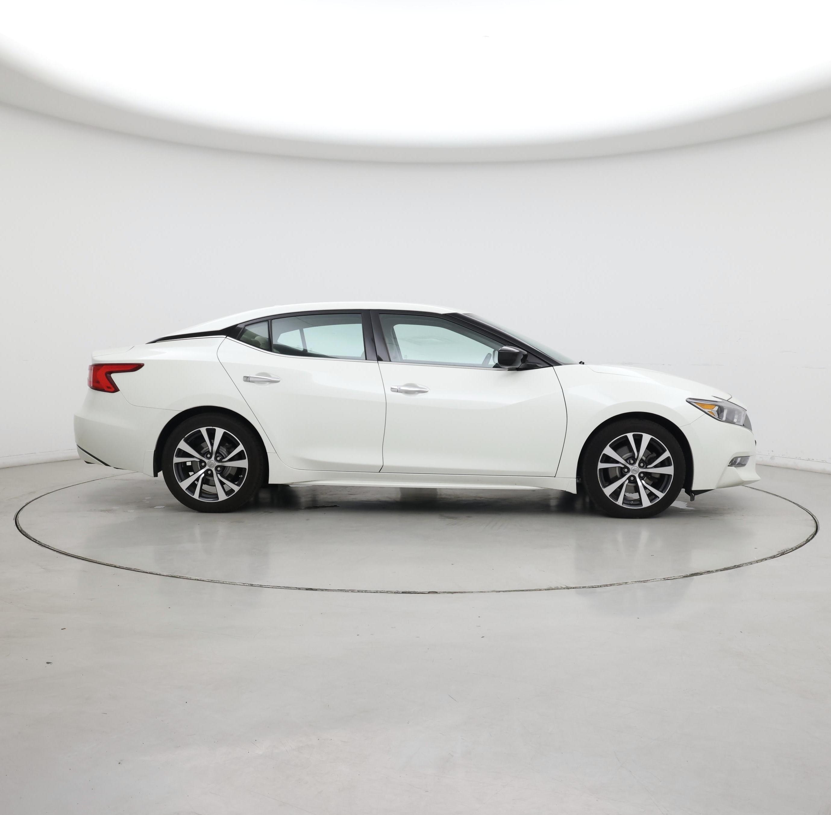 Thumbnail: 2017 Nissan Maxima - 7