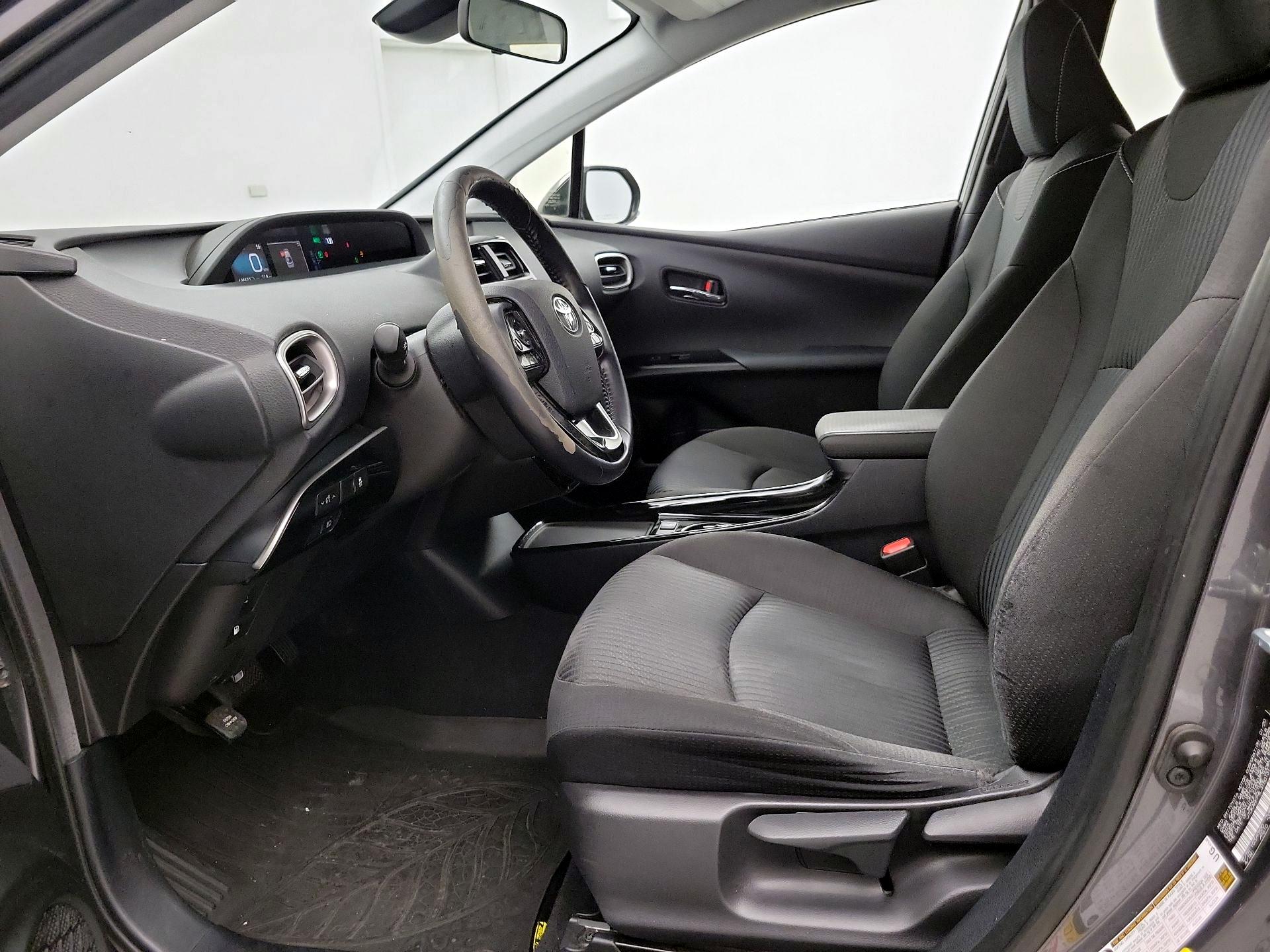 Thumbnail: 2020 Toyota Prius Prime - 11