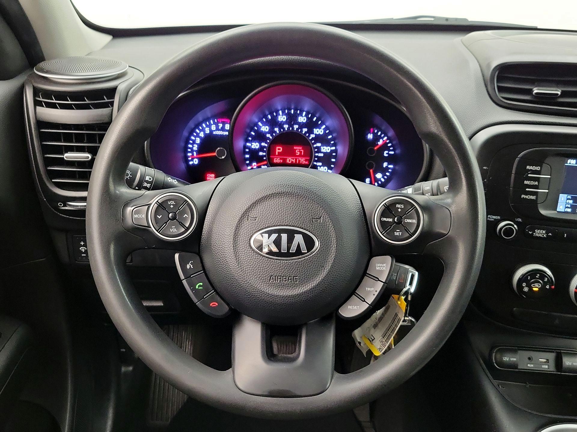 Thumbnail: 2017 Kia Soul - 10