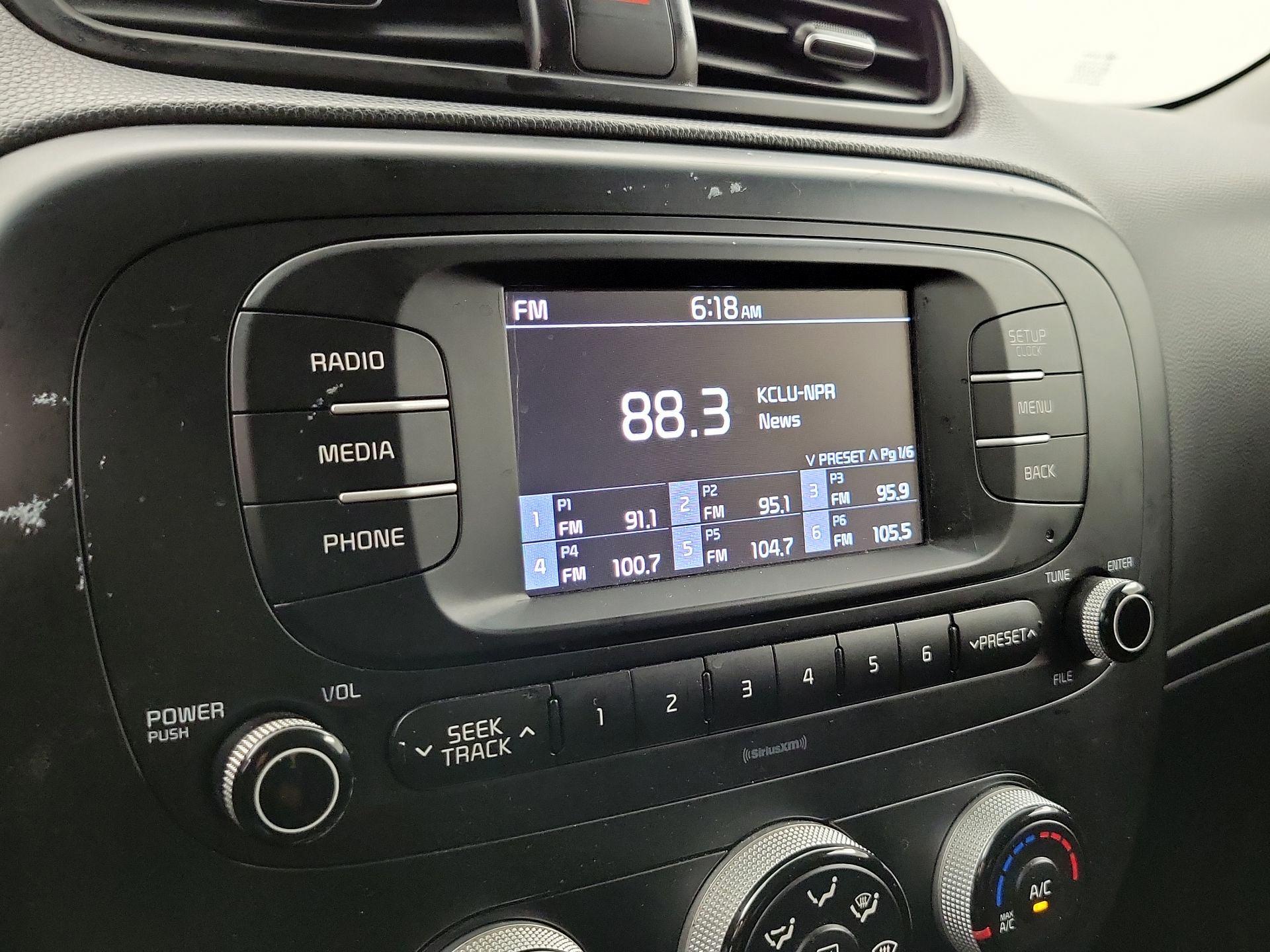 Thumbnail: 2017 Kia Soul - 14