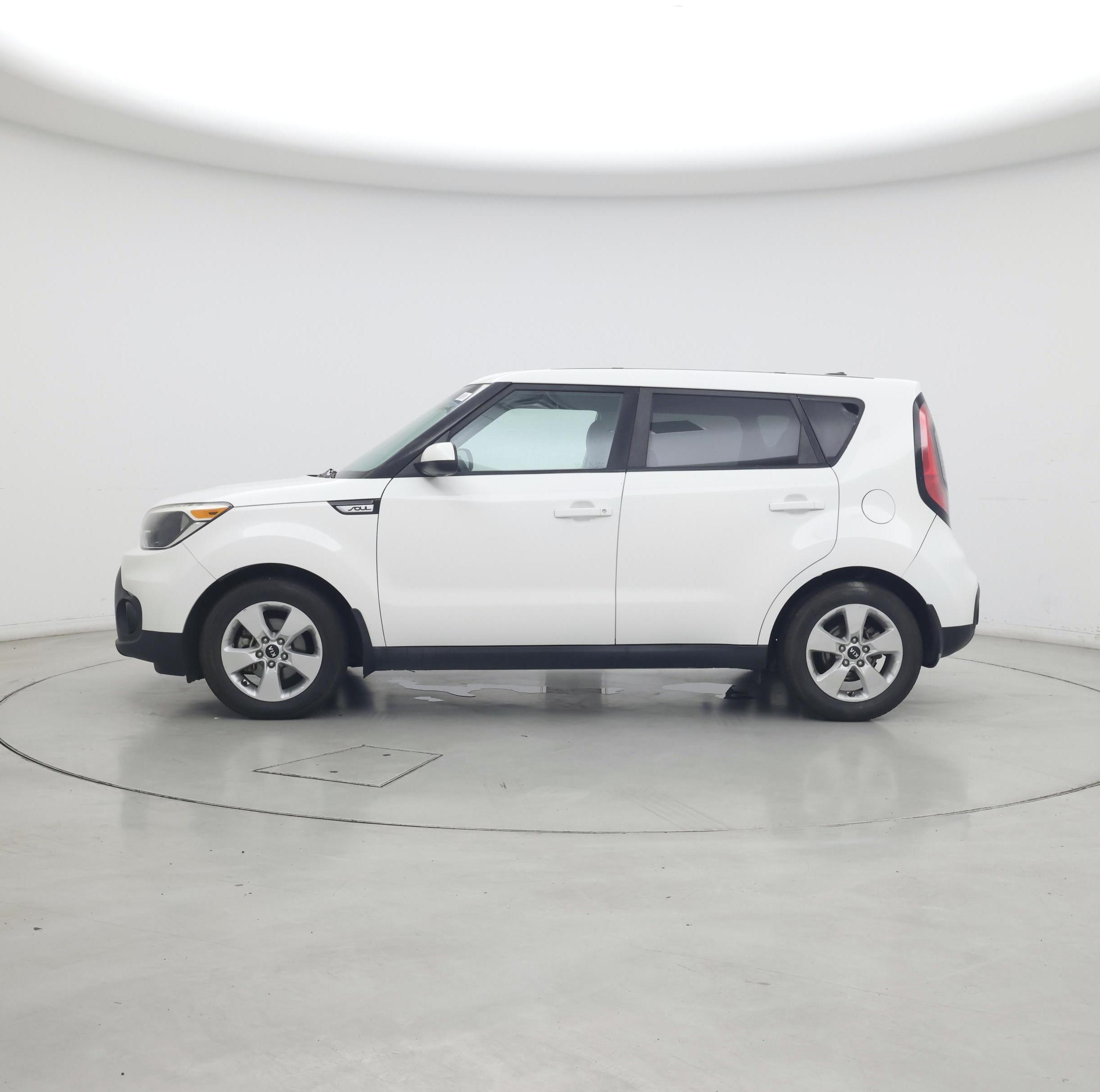 Thumbnail: 2017 Kia Soul - 3