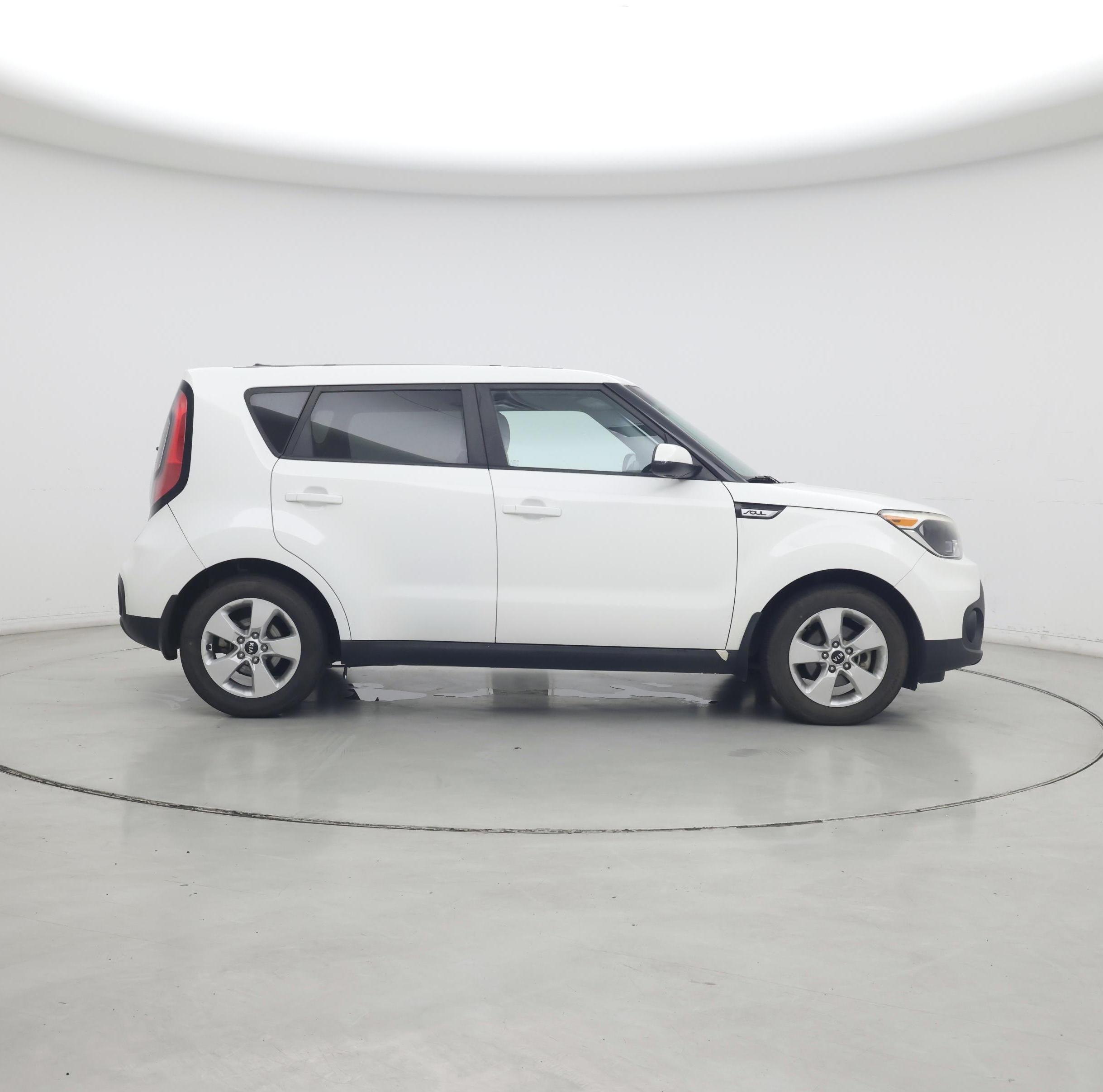 Thumbnail: 2017 Kia Soul - 7