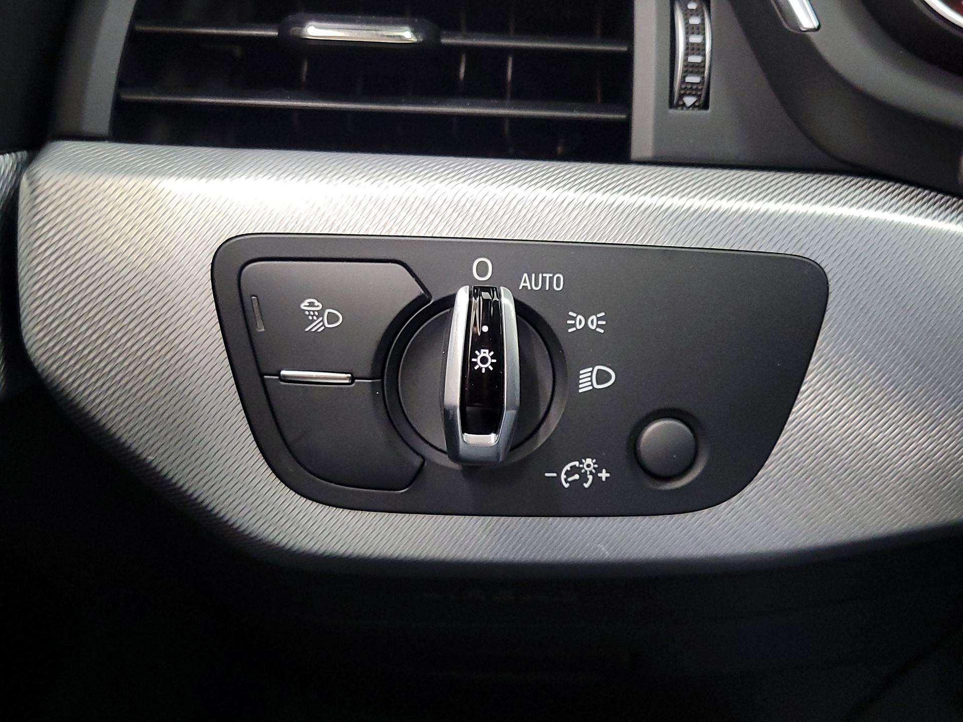 Thumbnail: 2018 Audi A4 - 13