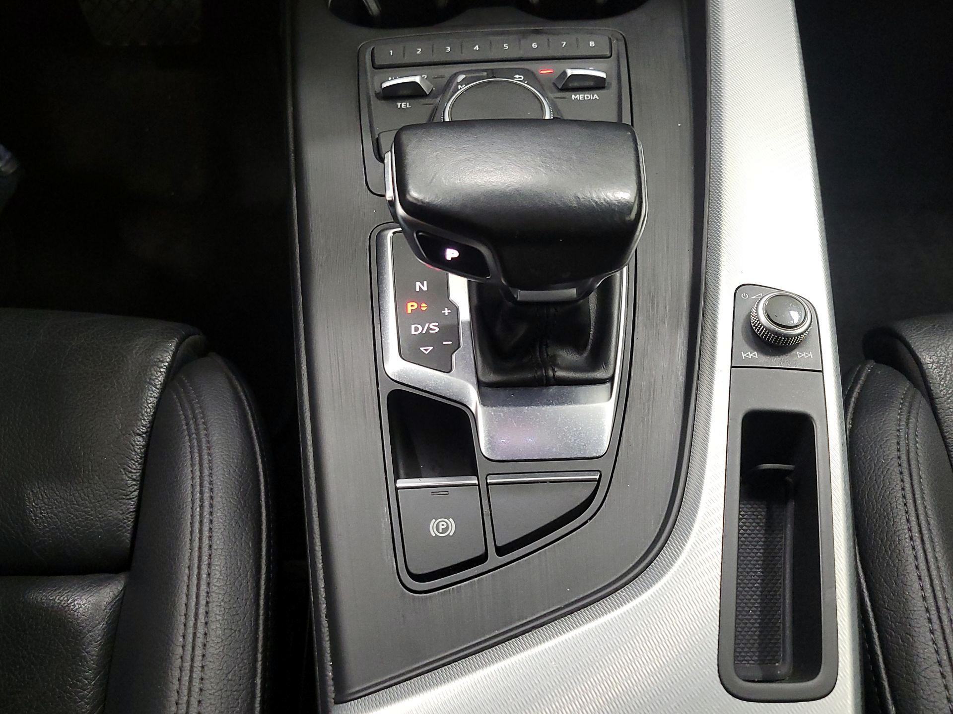 Thumbnail: 2018 Audi A4 - 17