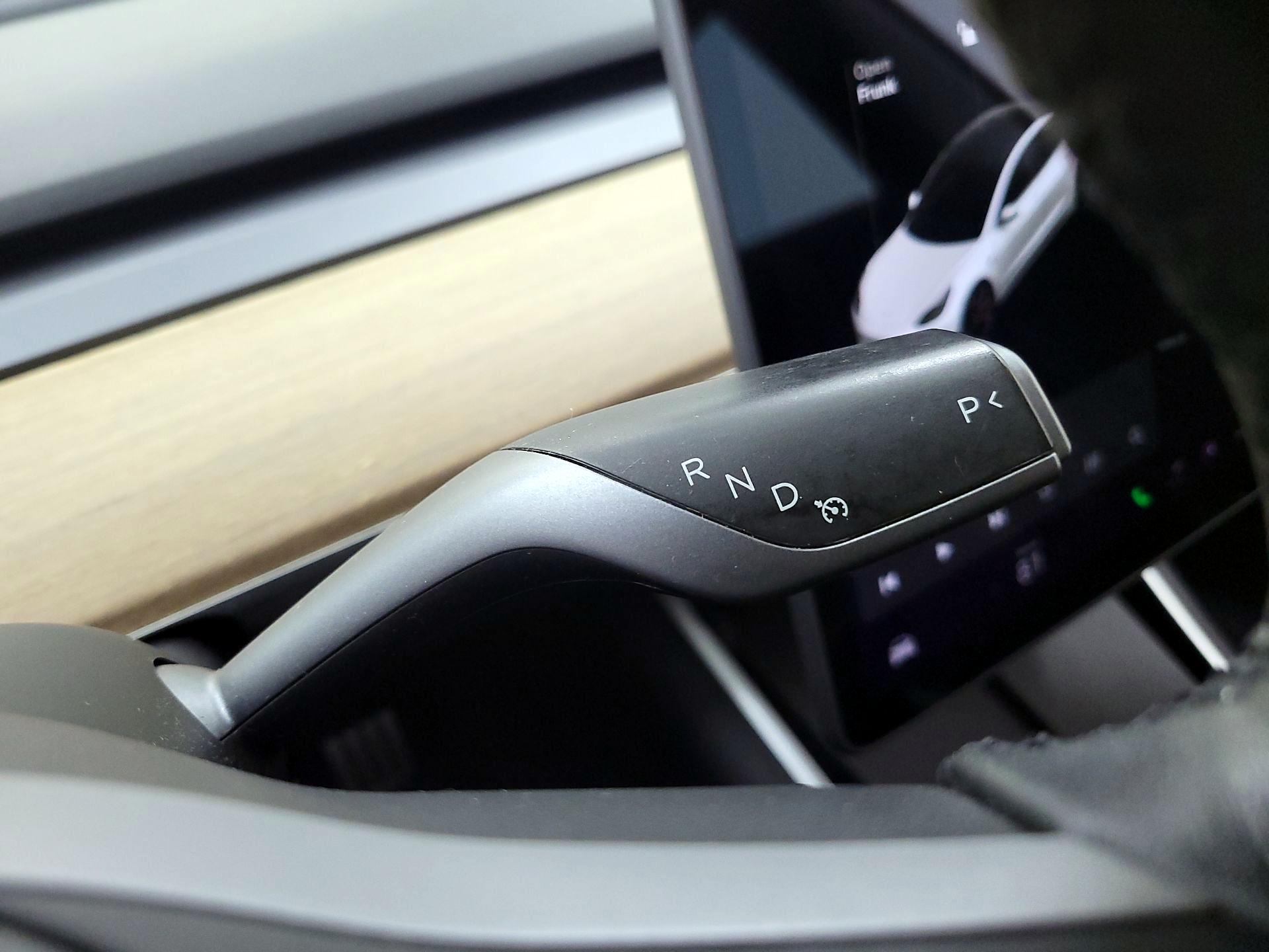 Thumbnail: 2020 Tesla Model 3 - 17