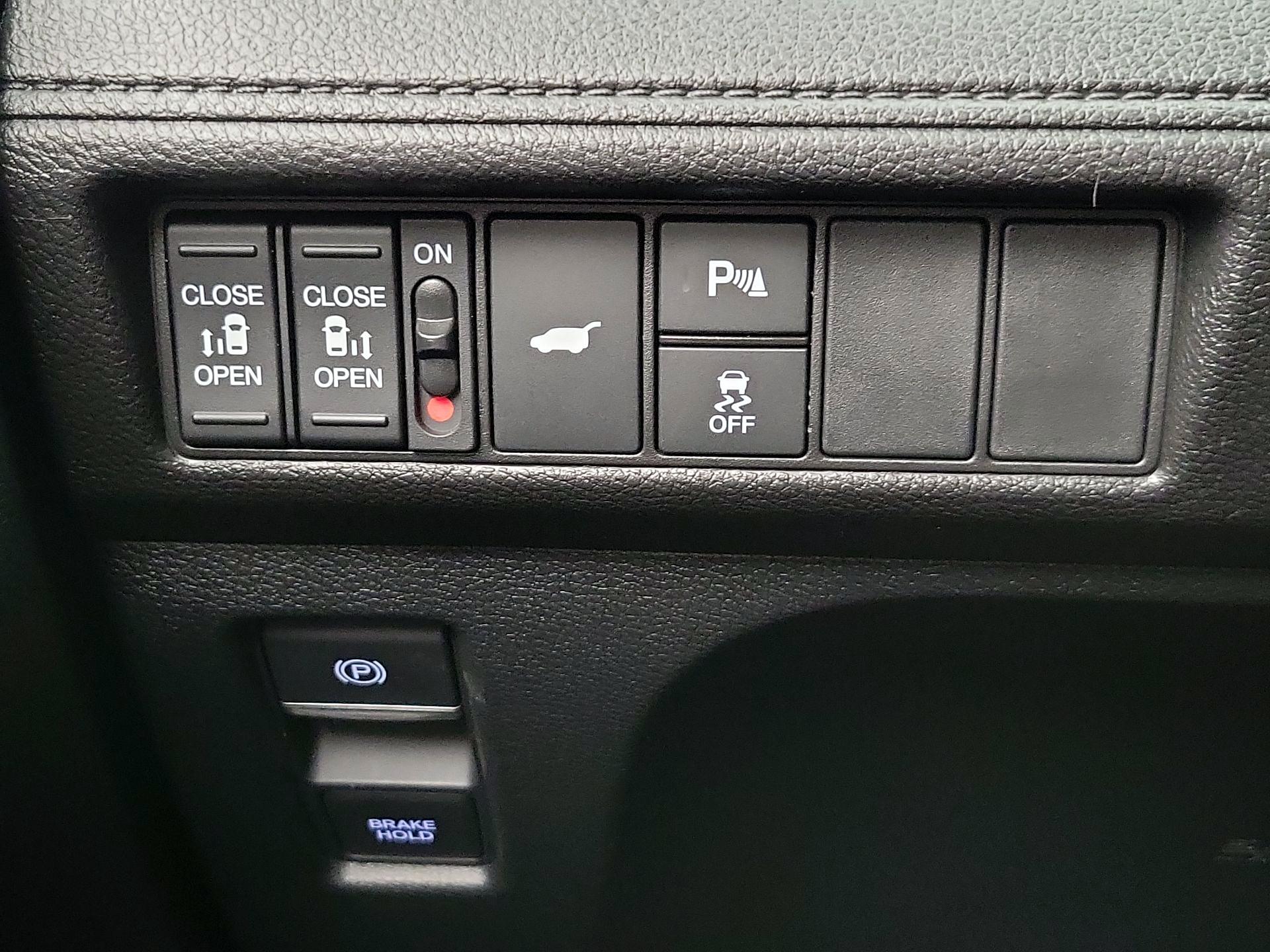 Thumbnail: 2025 Honda Odyssey - 13