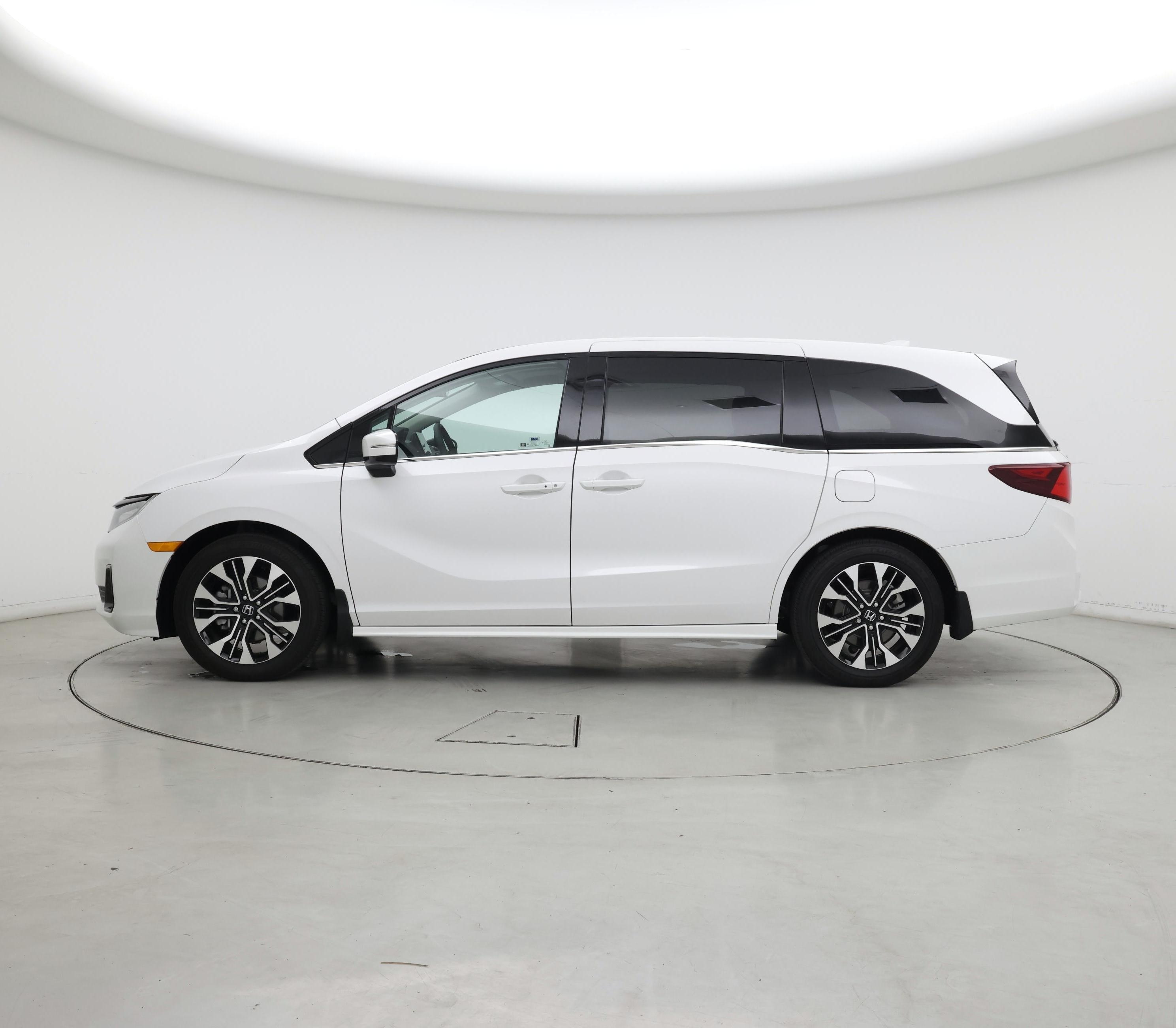 Thumbnail: 2025 Honda Odyssey - 3