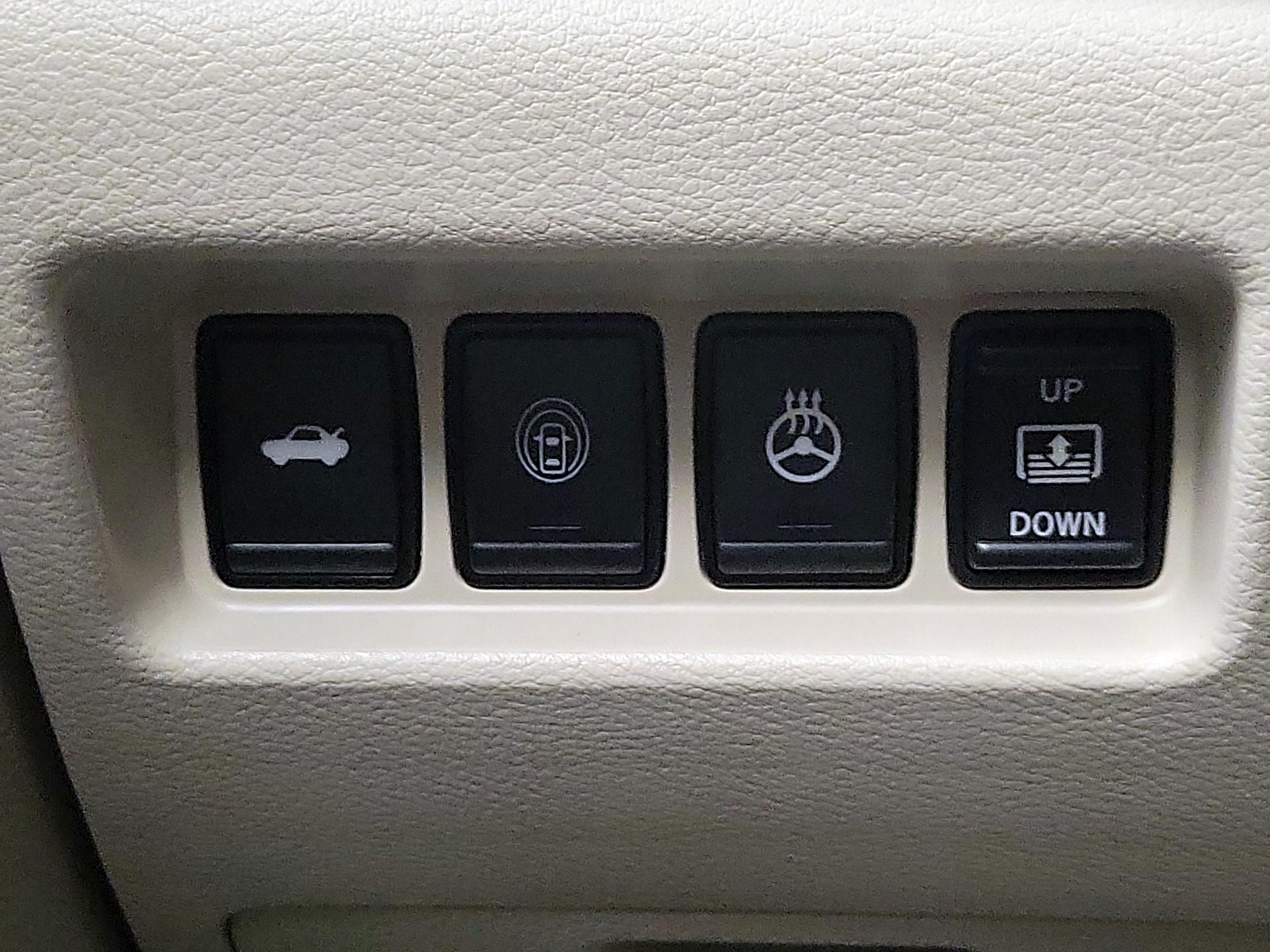 Thumbnail: 2022 Nissan Maxima - 13